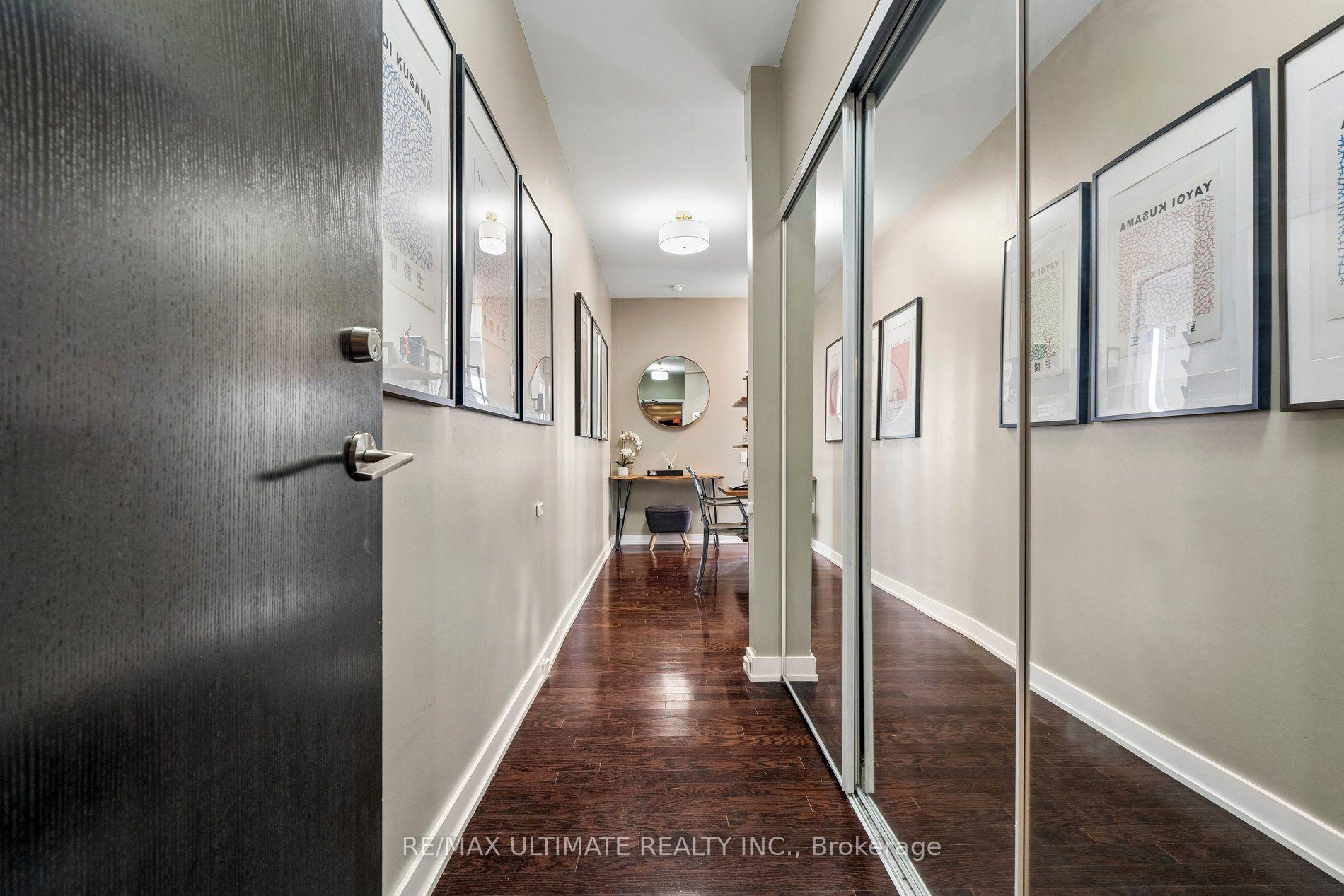 Photo 2 of Unit 905, 33 Charles Street E, Toronto, Church-Yonge Corridor — HOMEH