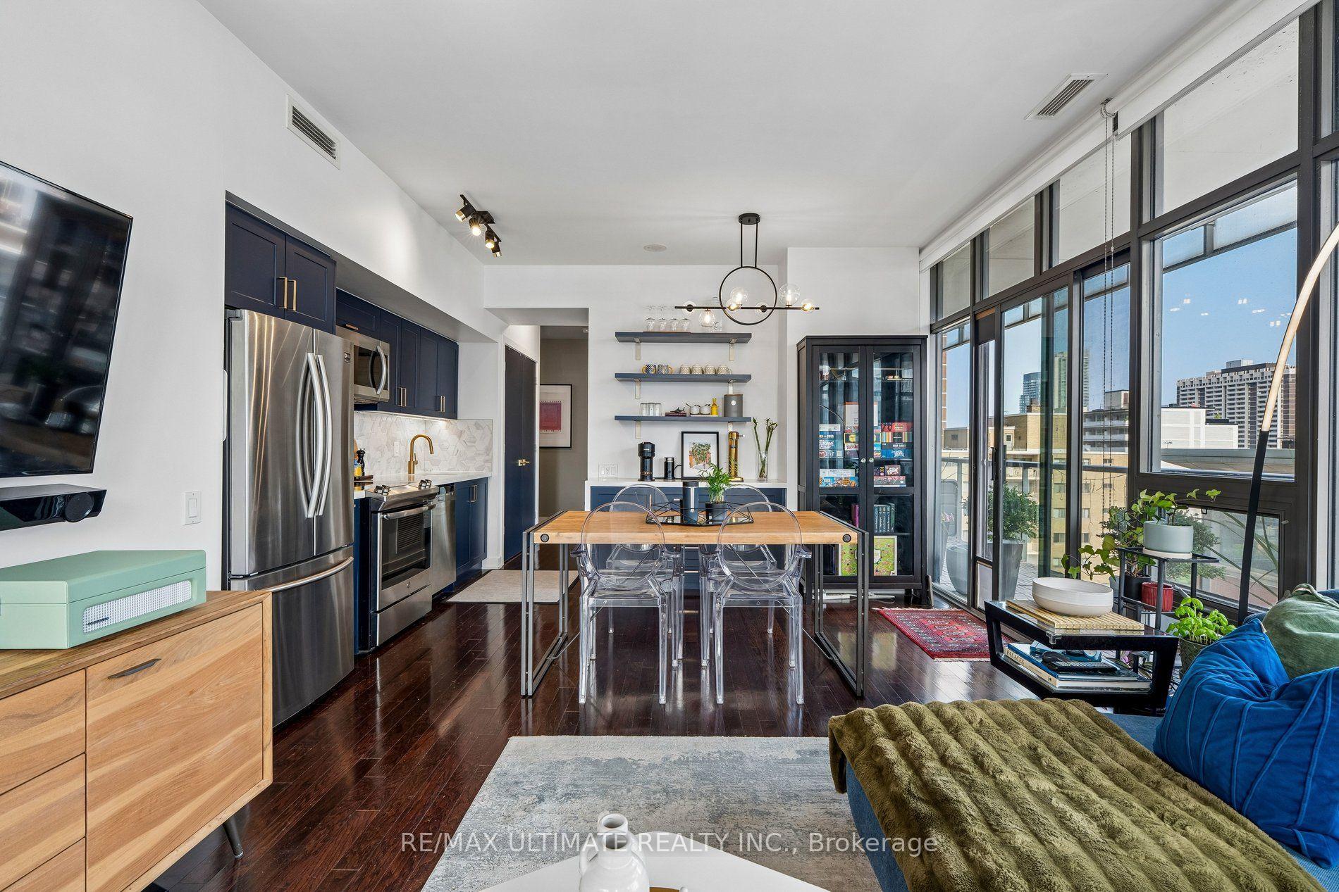 Photo 9 of Unit 905, 33 Charles Street E, Toronto, Church-Yonge Corridor — HOMEH