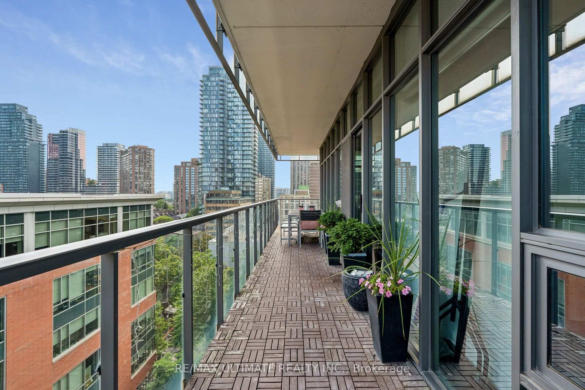Photo 30 of Unit 905, 33 Charles Street E, Toronto, Church-Yonge Corridor — HOMEH