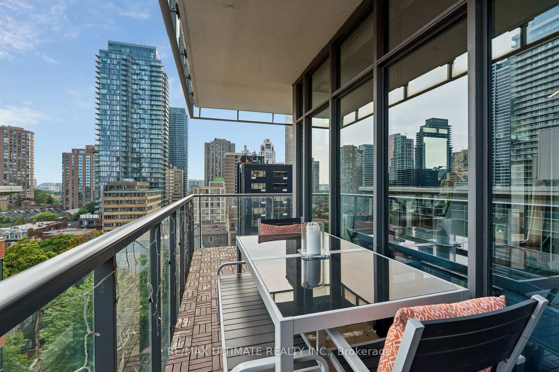 Photo 31 of Unit 905, 33 Charles Street E, Toronto, Church-Yonge Corridor — HOMEH