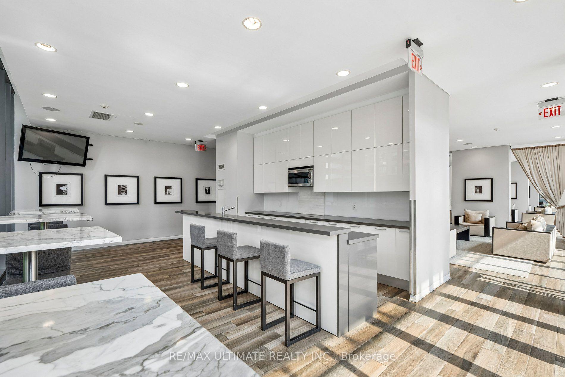 Photo 38 of Unit 905, 33 Charles Street E, Toronto, Church-Yonge Corridor — HOMEH