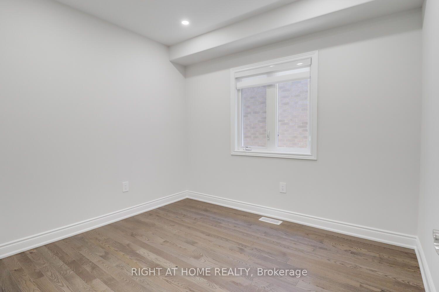 Photo 5 of 2984 Monarch Drive, Orillia — HOMEH