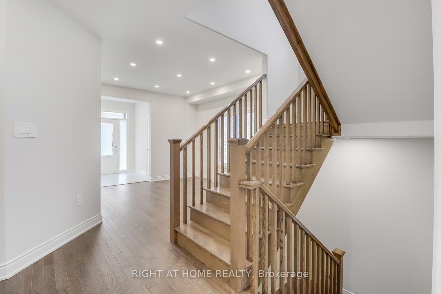 Photo 7 of 2984 Monarch Drive, Orillia — HOMEH