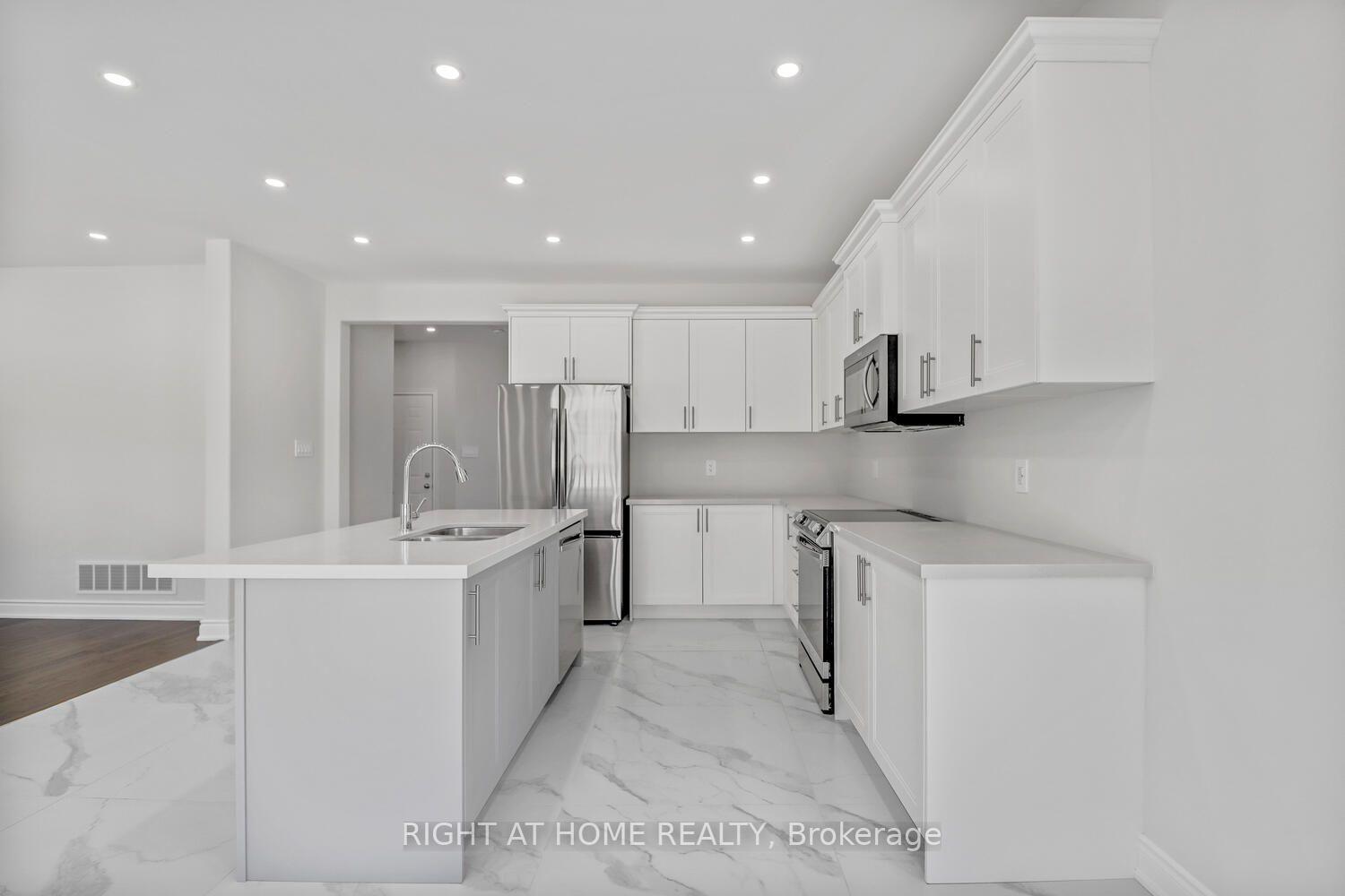 Photo 10 of 2984 Monarch Drive, Orillia — HOMEH