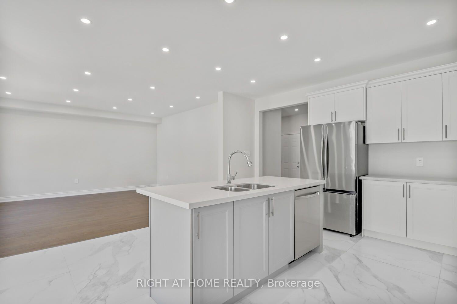 Photo 11 of 2984 Monarch Drive, Orillia — HOMEH
