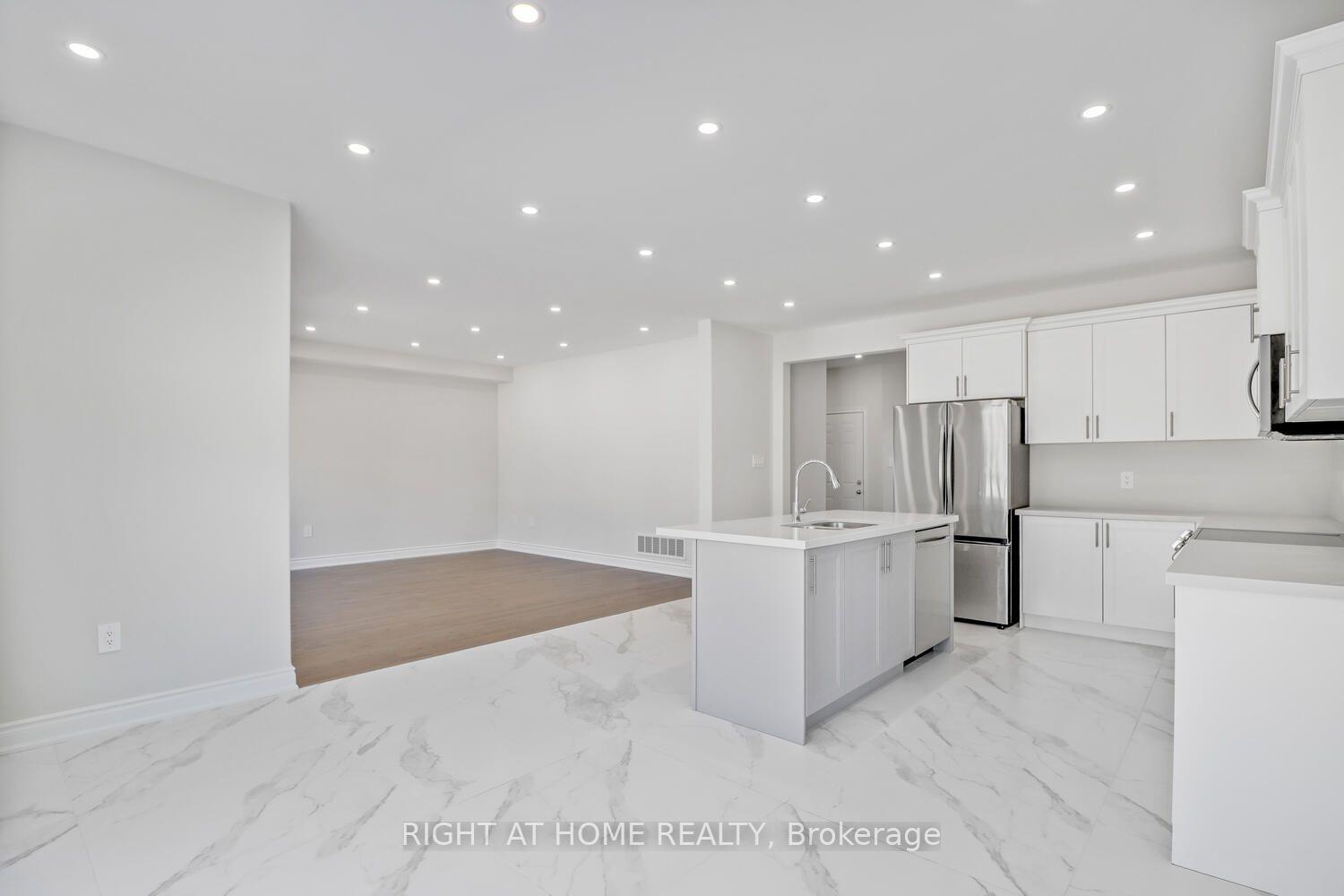 Photo 12 of 2984 Monarch Drive, Orillia — HOMEH