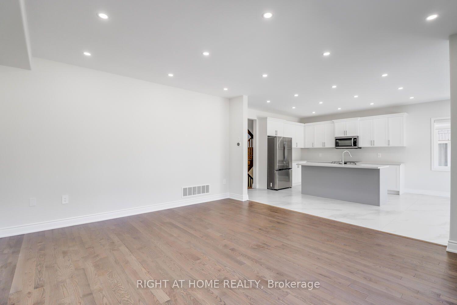 Photo 15 of 2984 Monarch Drive, Orillia — HOMEH