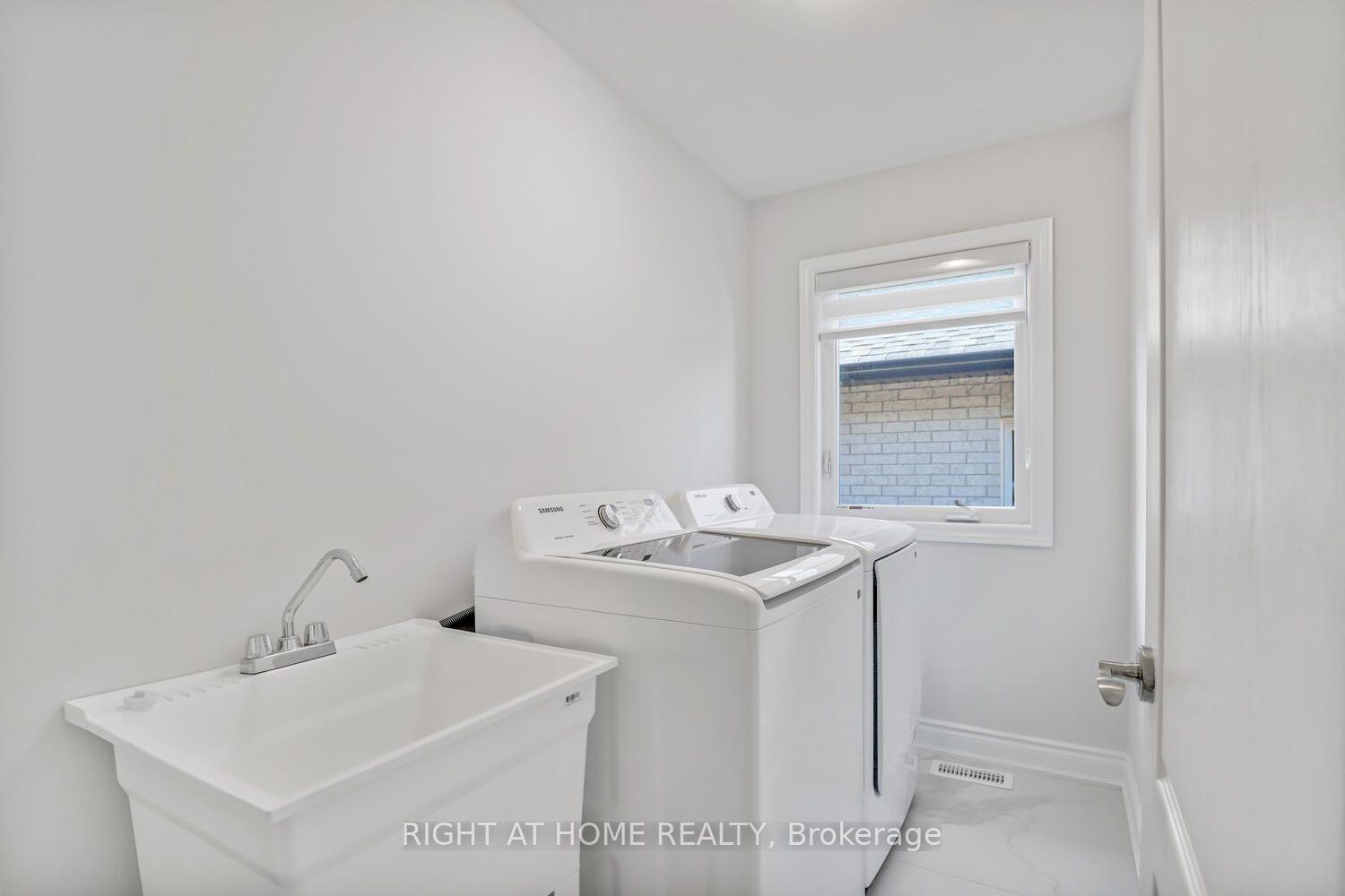 Photo 18 of 2984 Monarch Drive, Orillia — HOMEH