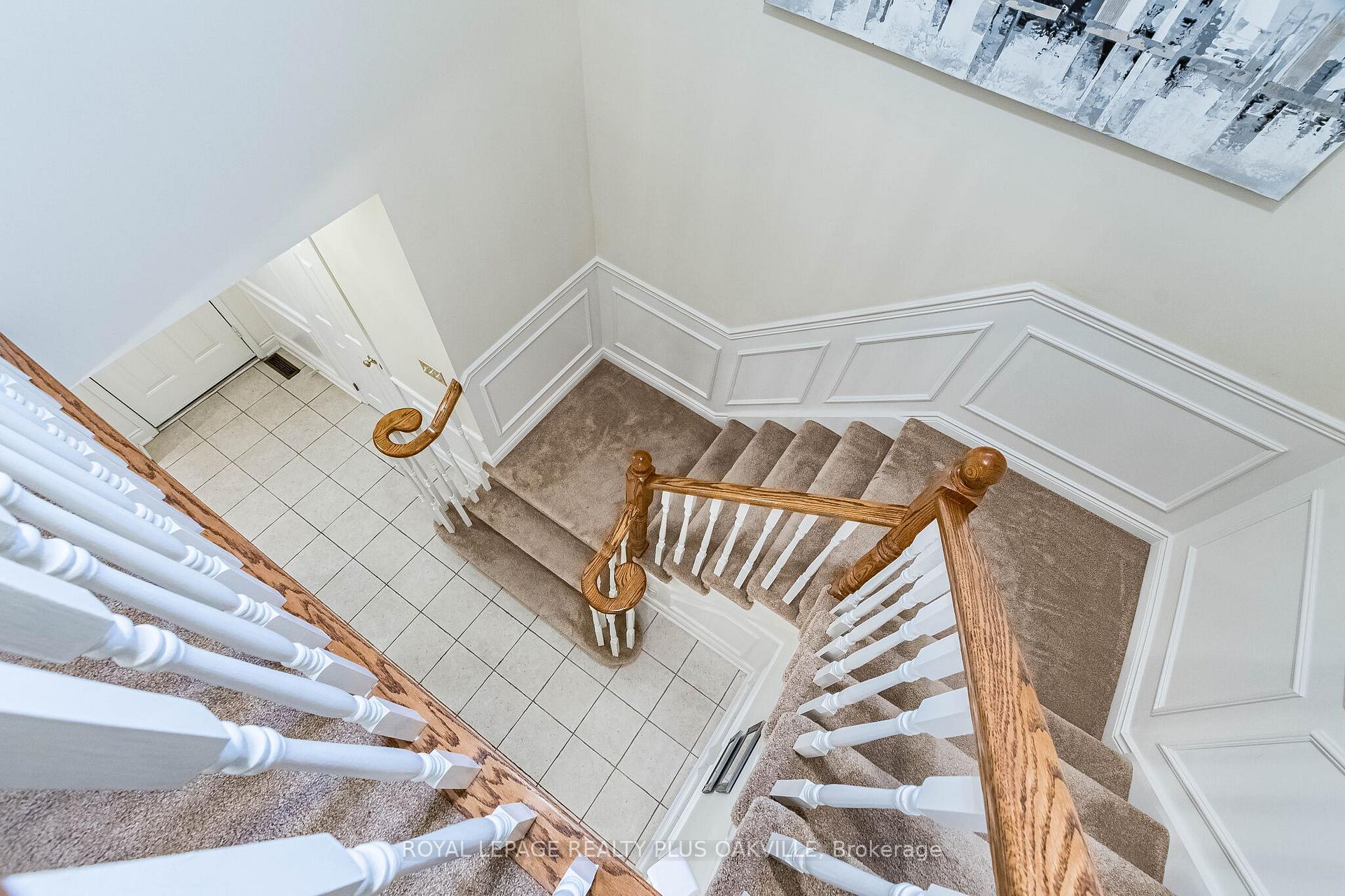 Photo 21 of 394 Maidstone Crescent, Oakville, Glen Abbey — HOMEH