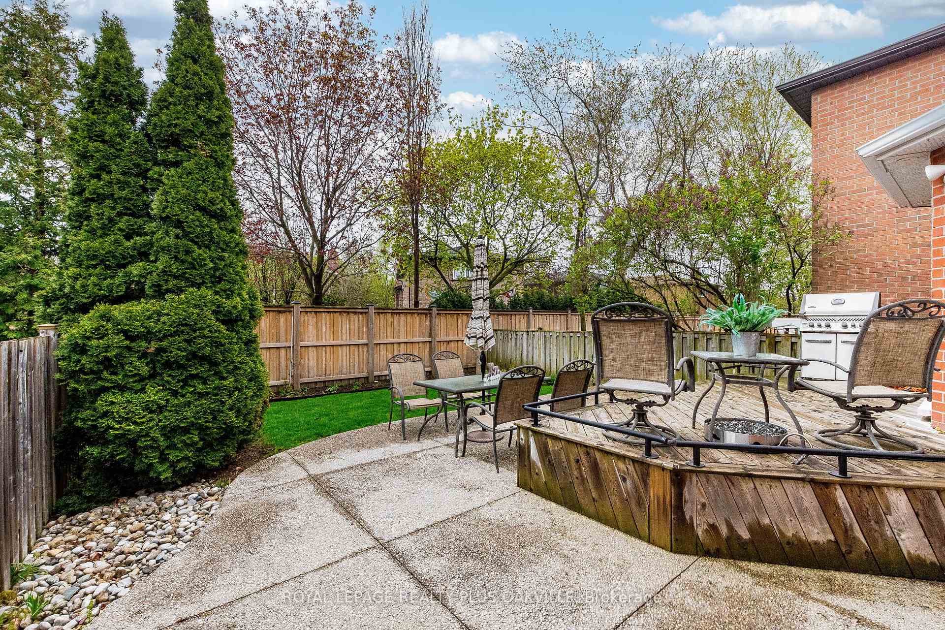 Photo 34 of 394 Maidstone Crescent, Oakville, Glen Abbey — HOMEH