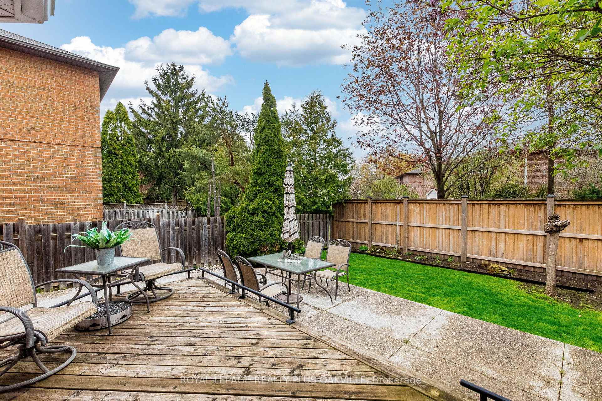 Photo 41 of 394 Maidstone Crescent, Oakville, Glen Abbey — HOMEH