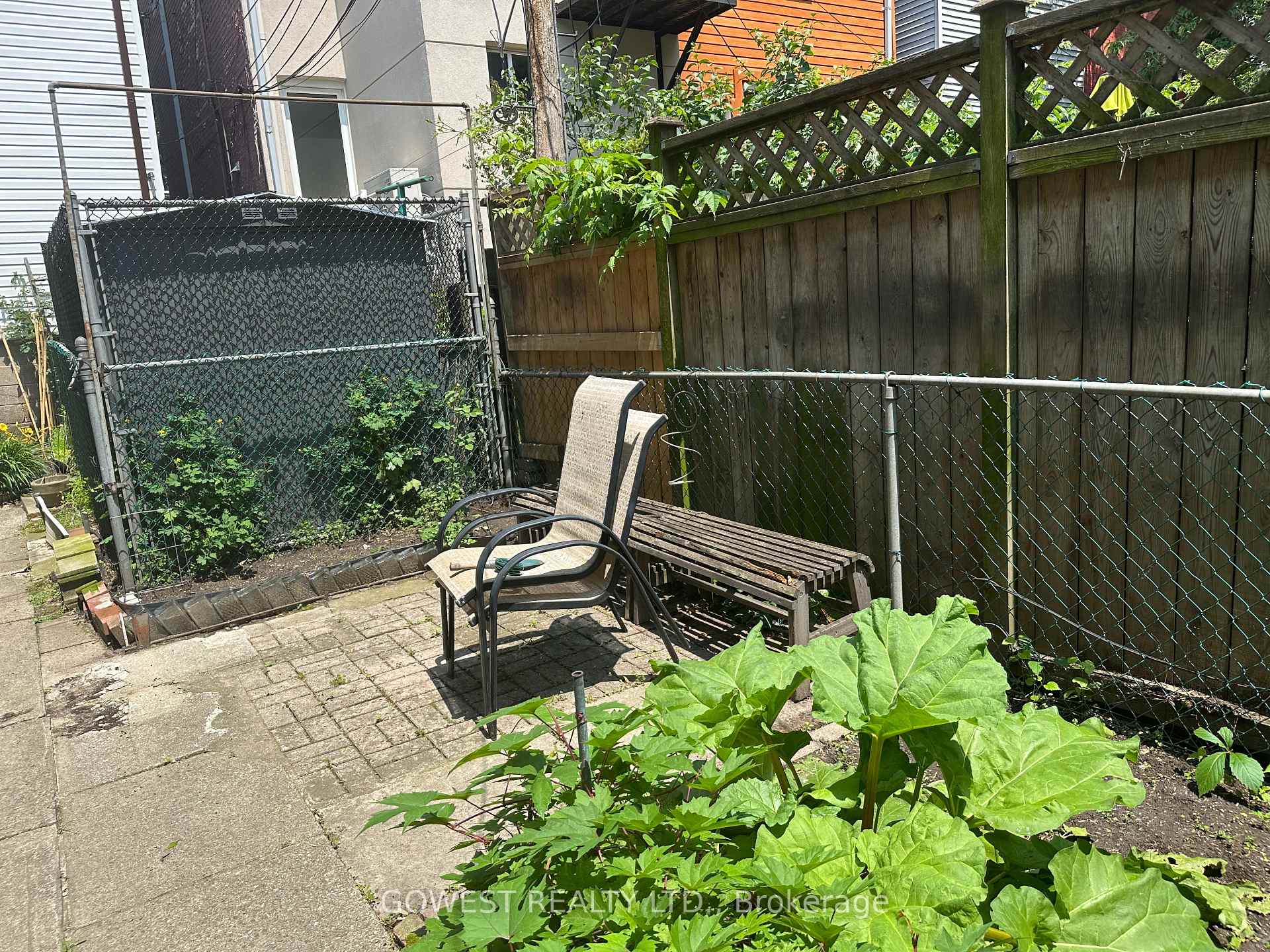Photo 5 of 30 Grenadier Road, Toronto, Roncesvalles — HOMEH