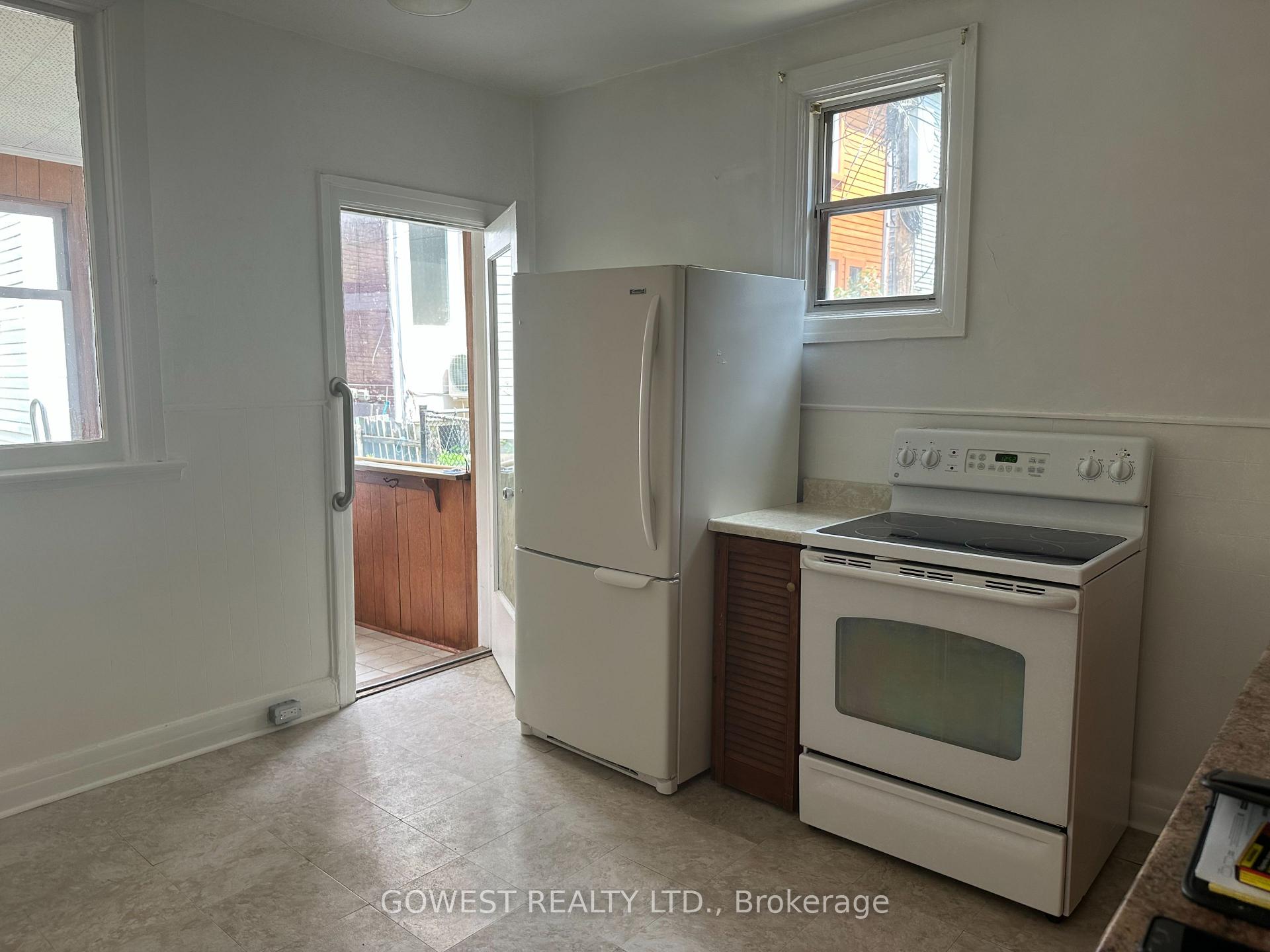 Photo 10 of 30 Grenadier Road, Toronto, Roncesvalles — HOMEH