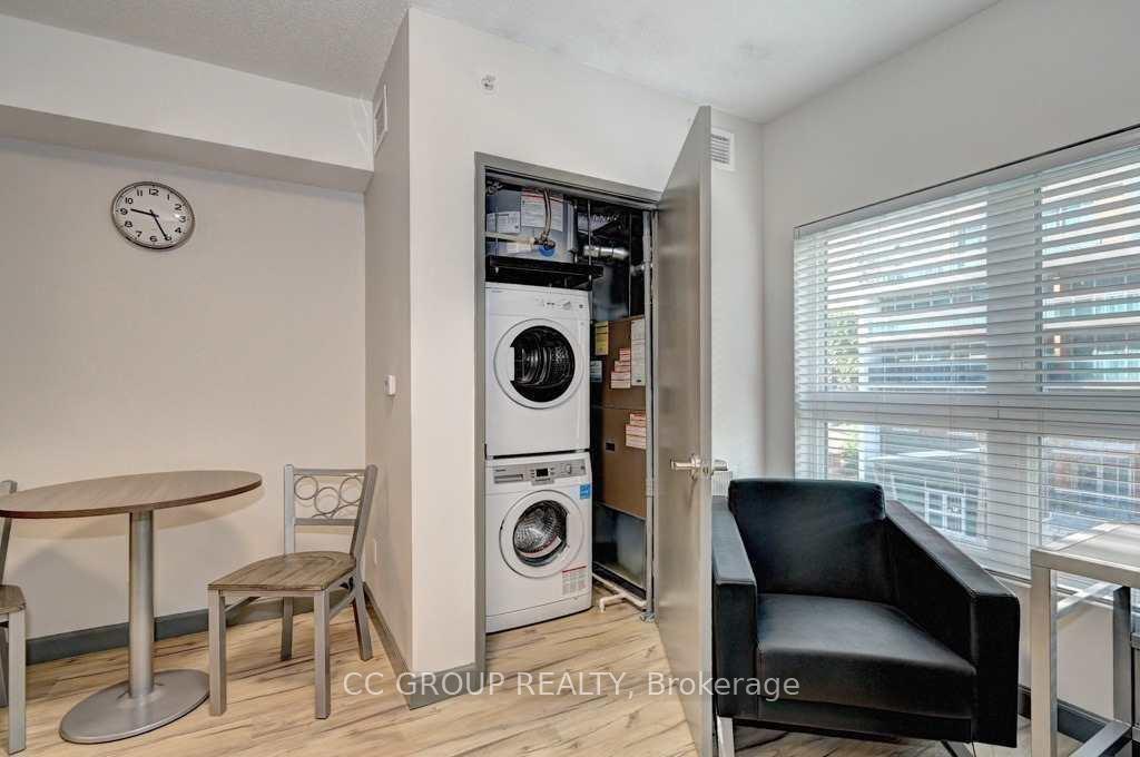 Photo 4 of Unit 1610, 258A Sunview Street, Waterloo, Downtown Waterloo — HOMEH