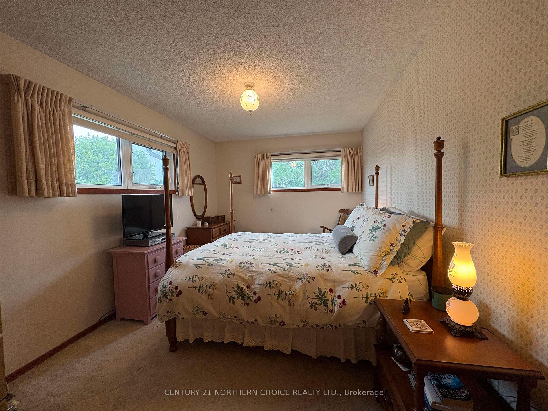 Photo 25 of 952 Russell Byway, Fort Frances — HOMEH