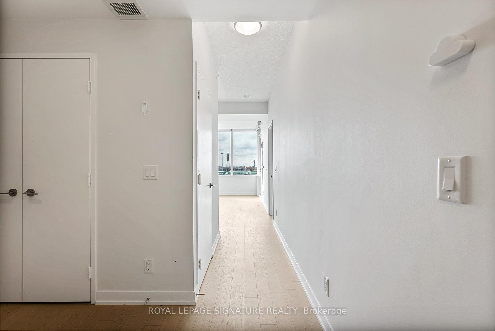 Photo 2 of Unit S308, 120 Bayview Avenue, Toronto, Waterfront Communities — HOMEH
