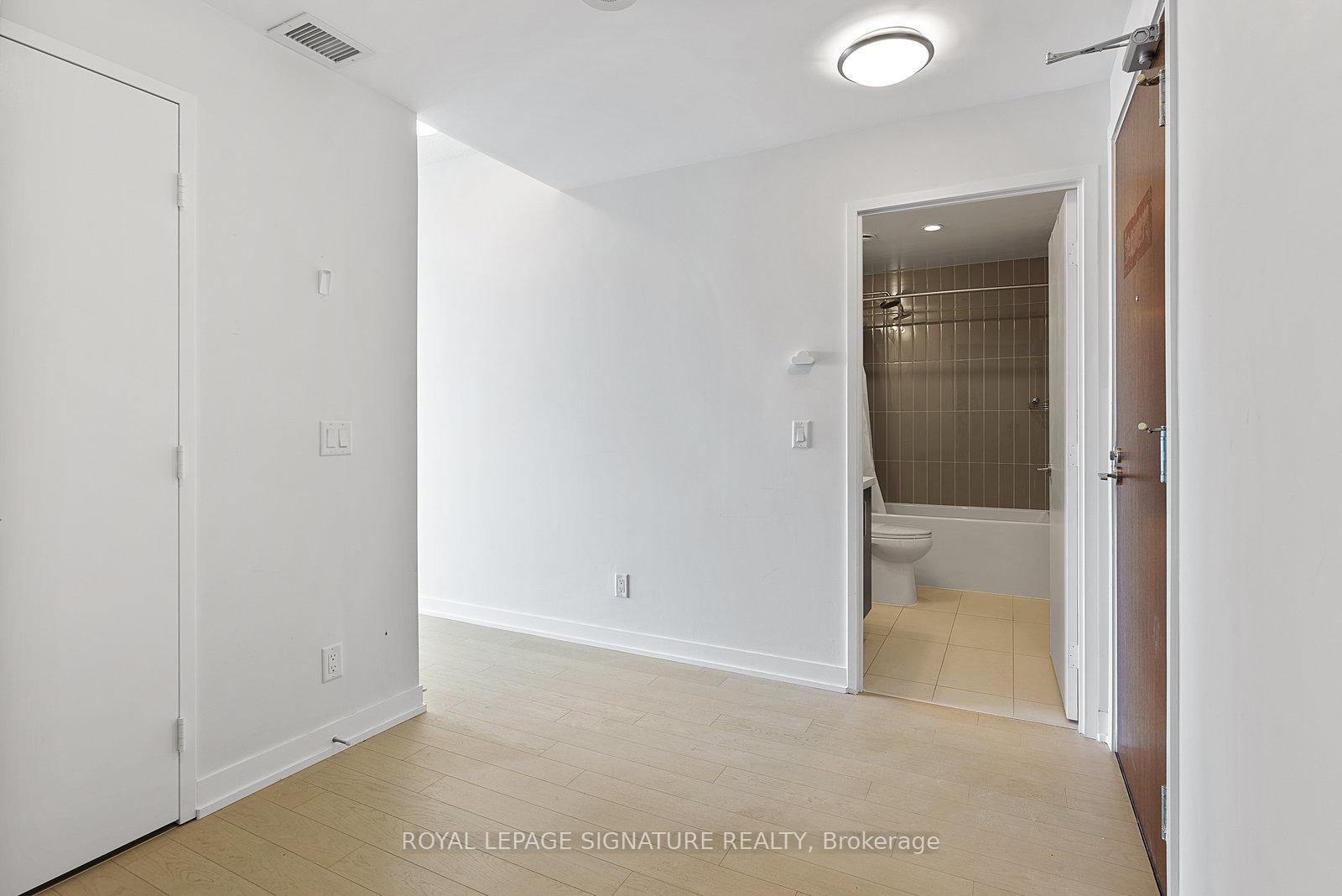 Photo 6 of Unit S308, 120 Bayview Avenue, Toronto, Waterfront Communities — HOMEH
