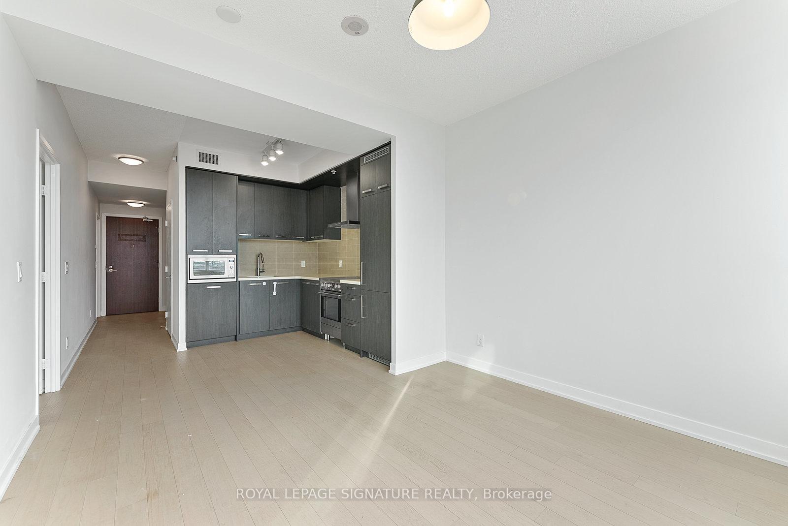 Photo 13 of Unit S308, 120 Bayview Avenue, Toronto, Waterfront Communities — HOMEH