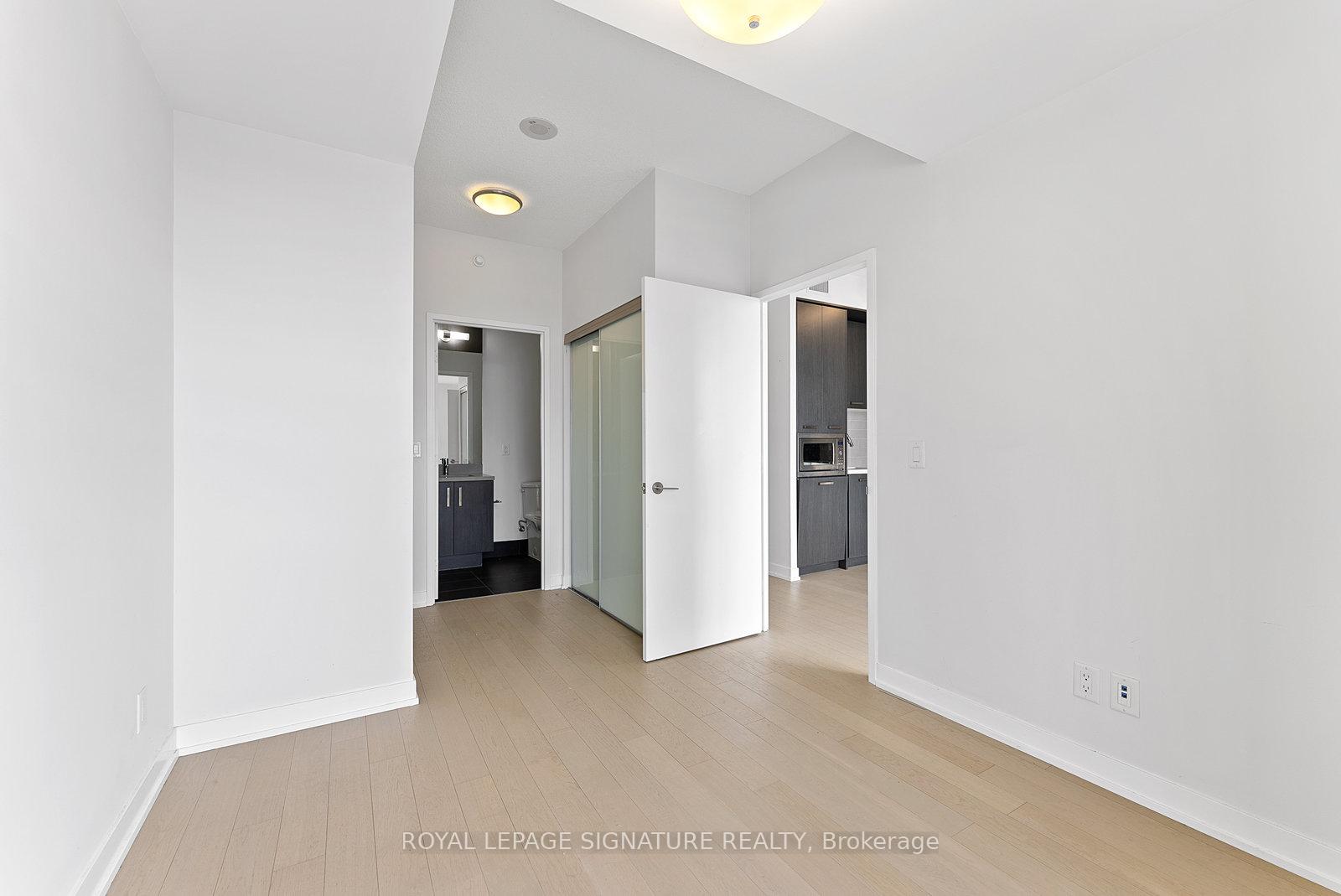 Photo 18 of Unit S308, 120 Bayview Avenue, Toronto, Waterfront Communities — HOMEH