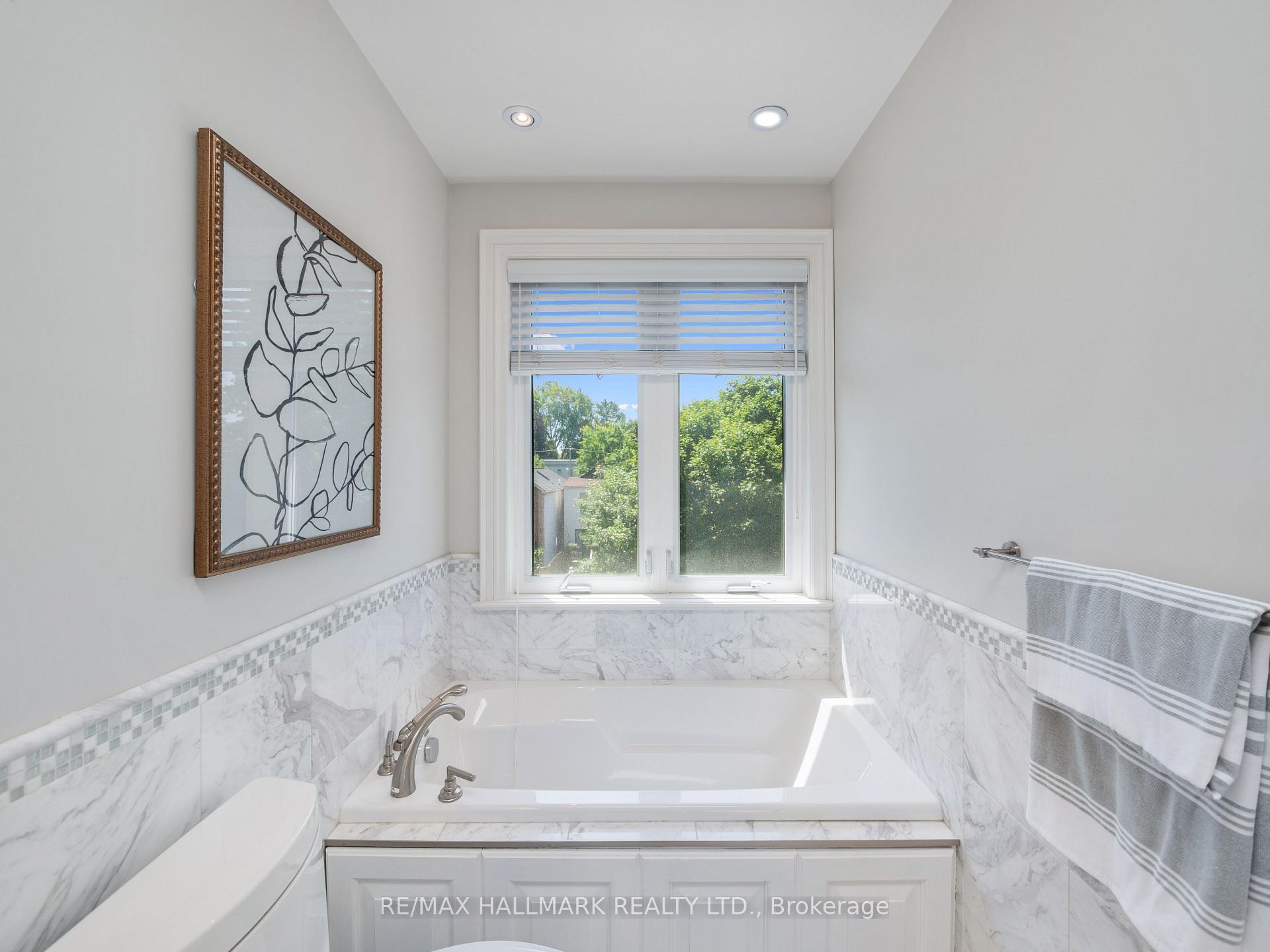 Photo 27 of 39 Glenforest Road, Toronto, Lawrence Park North — HOMEH