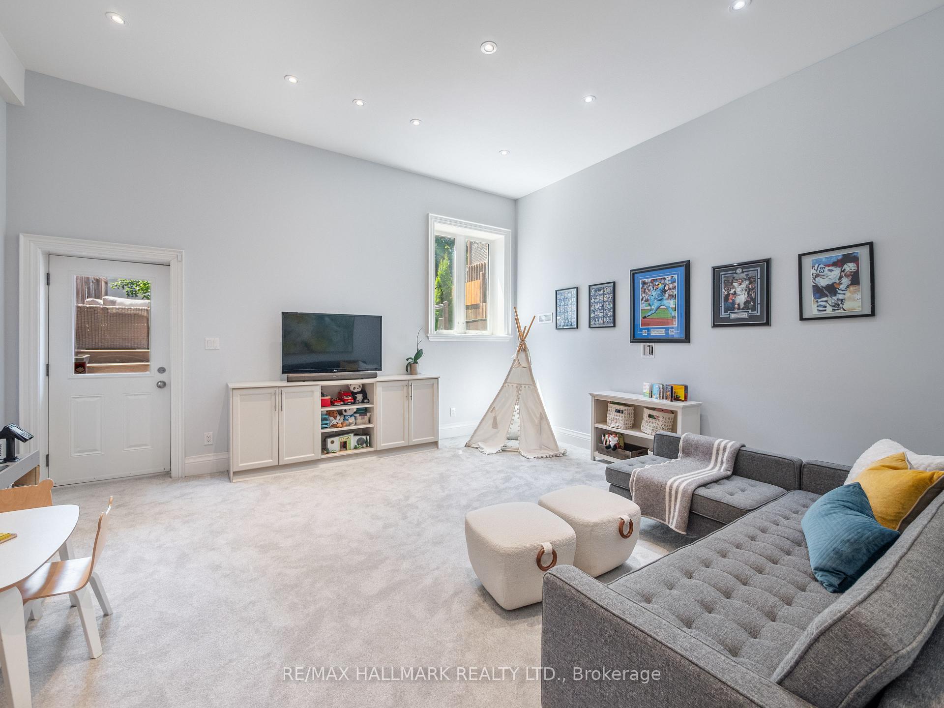 Photo 37 of 39 Glenforest Road, Toronto, Lawrence Park North — HOMEH