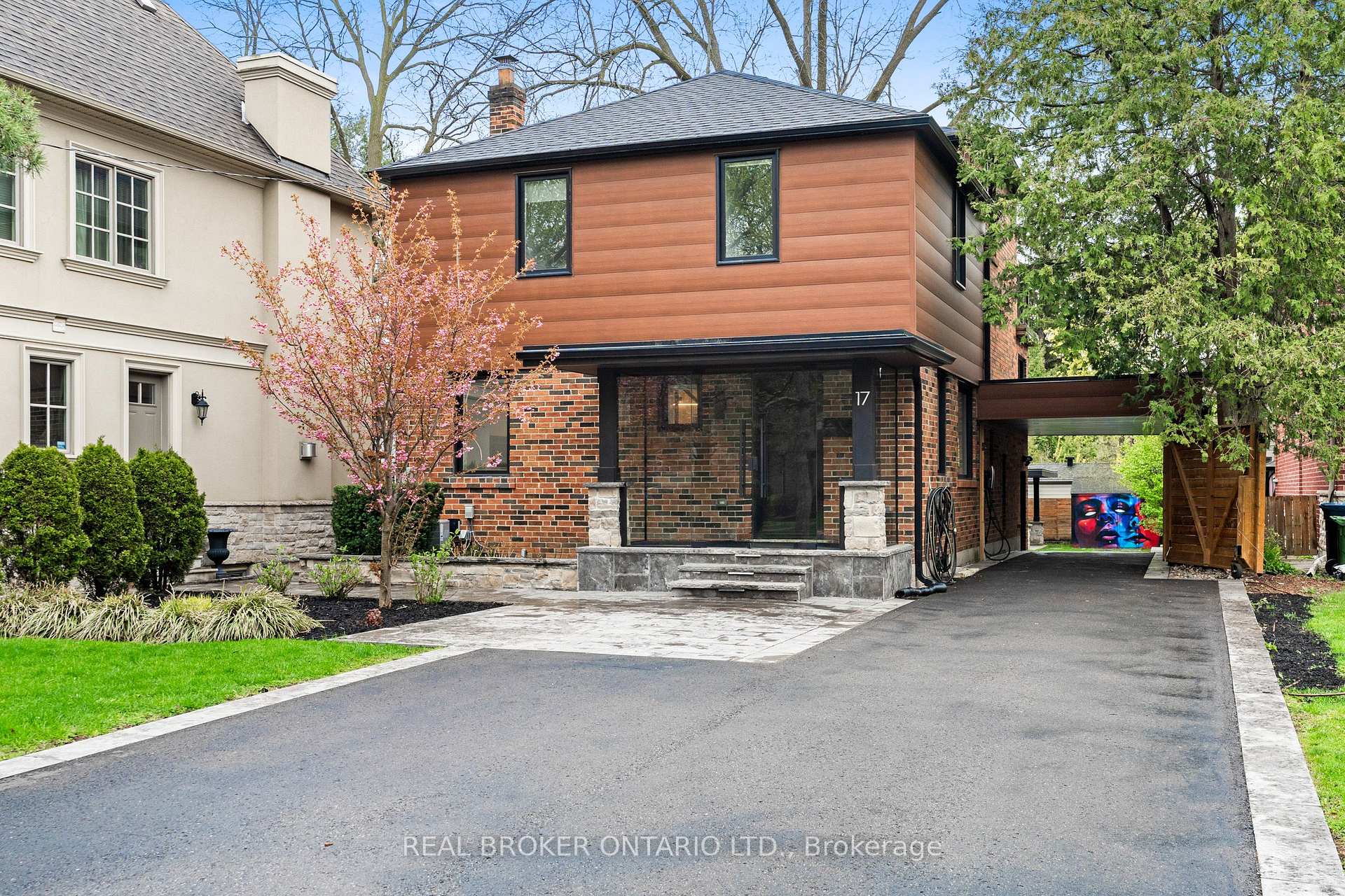 Photo 1 of 17 Old Oak Road, Etobicoke, Kingsway South — HOMEH