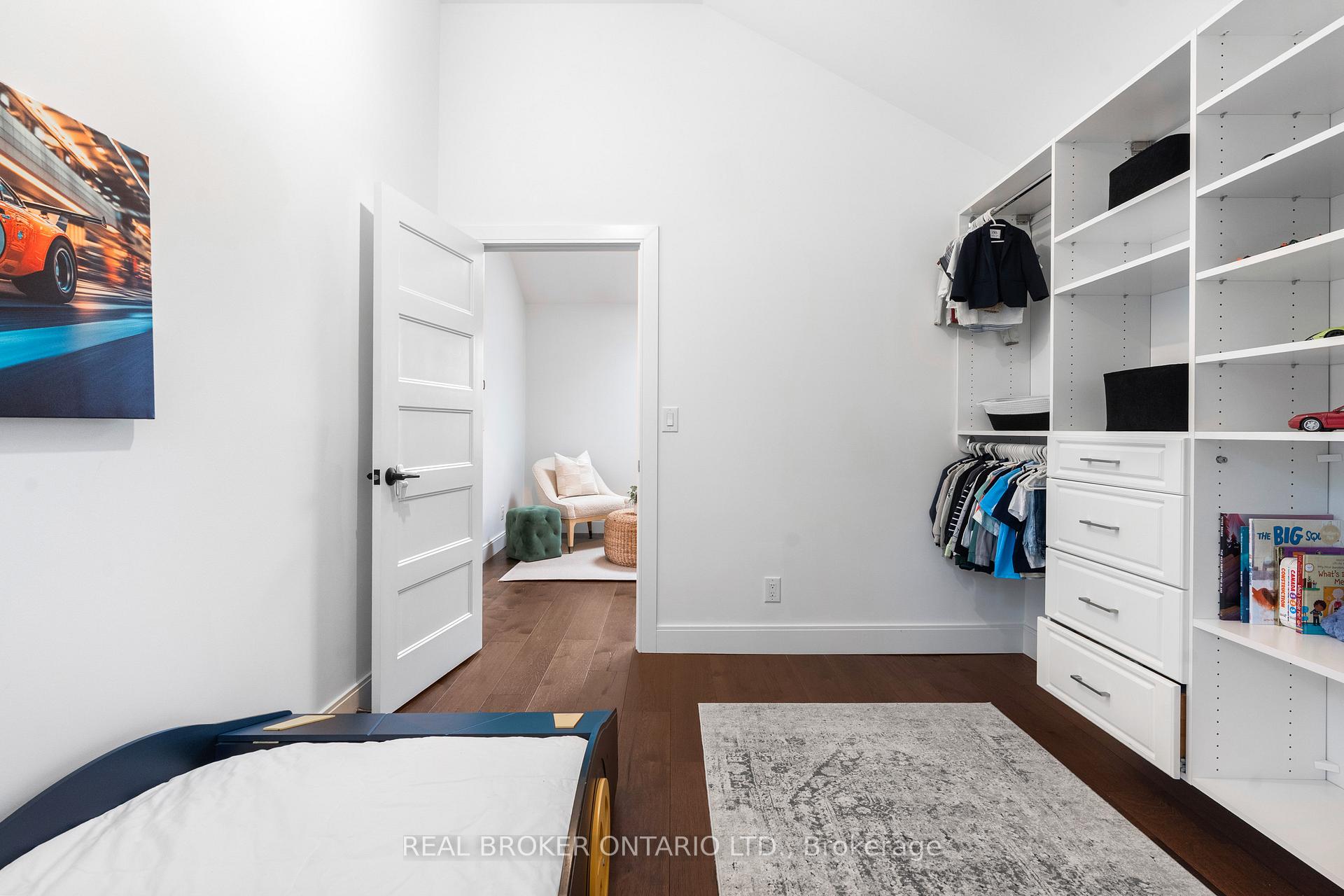 Photo 20 of 17 Old Oak Road, Etobicoke, Kingsway South — HOMEH