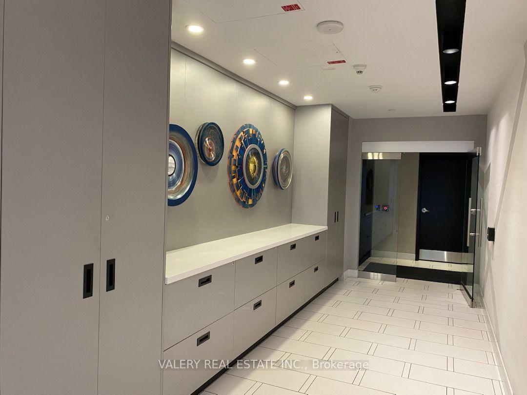 Photo 7 of Unit 2807, 30 Roehampton Avenue, Toronto, Mount Pleasant East — HOMEH