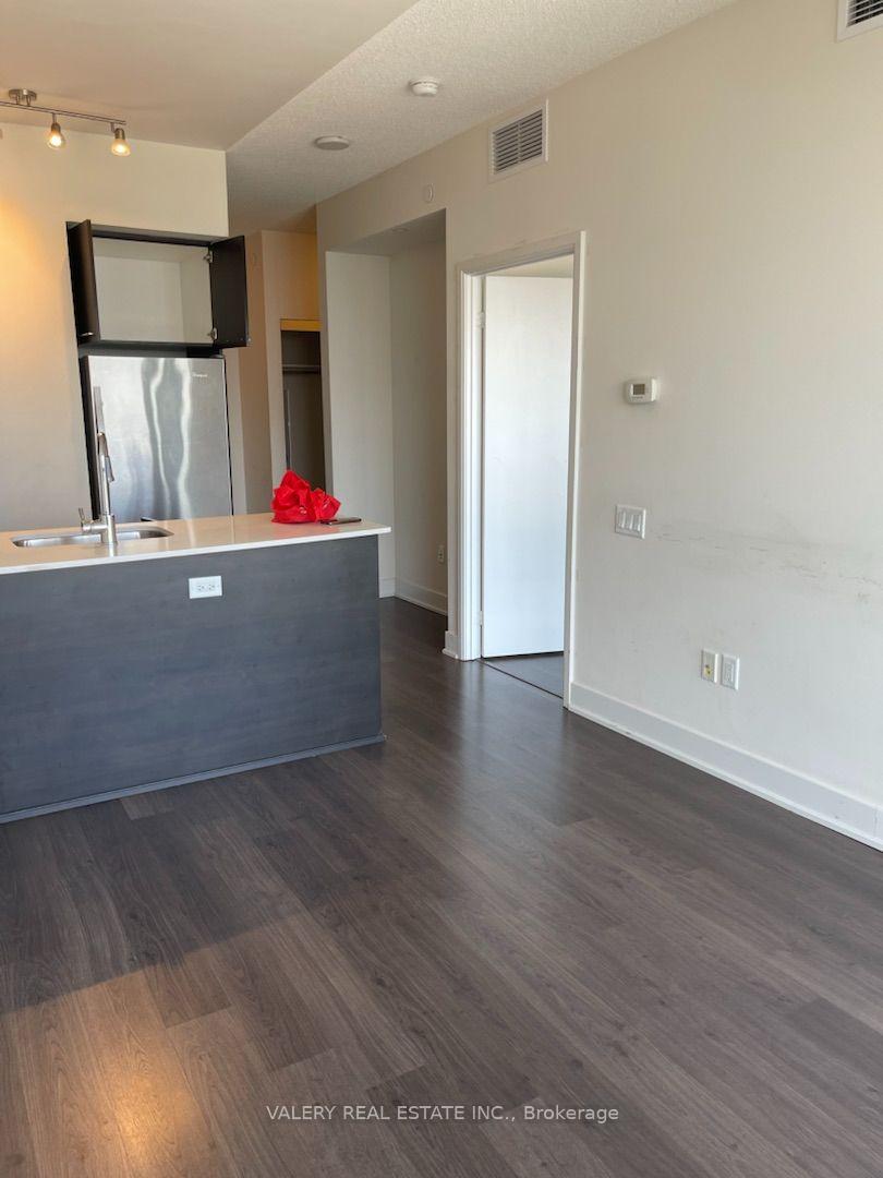 Photo 12 of Unit 2807, 30 Roehampton Avenue, Toronto, Mount Pleasant East — HOMEH