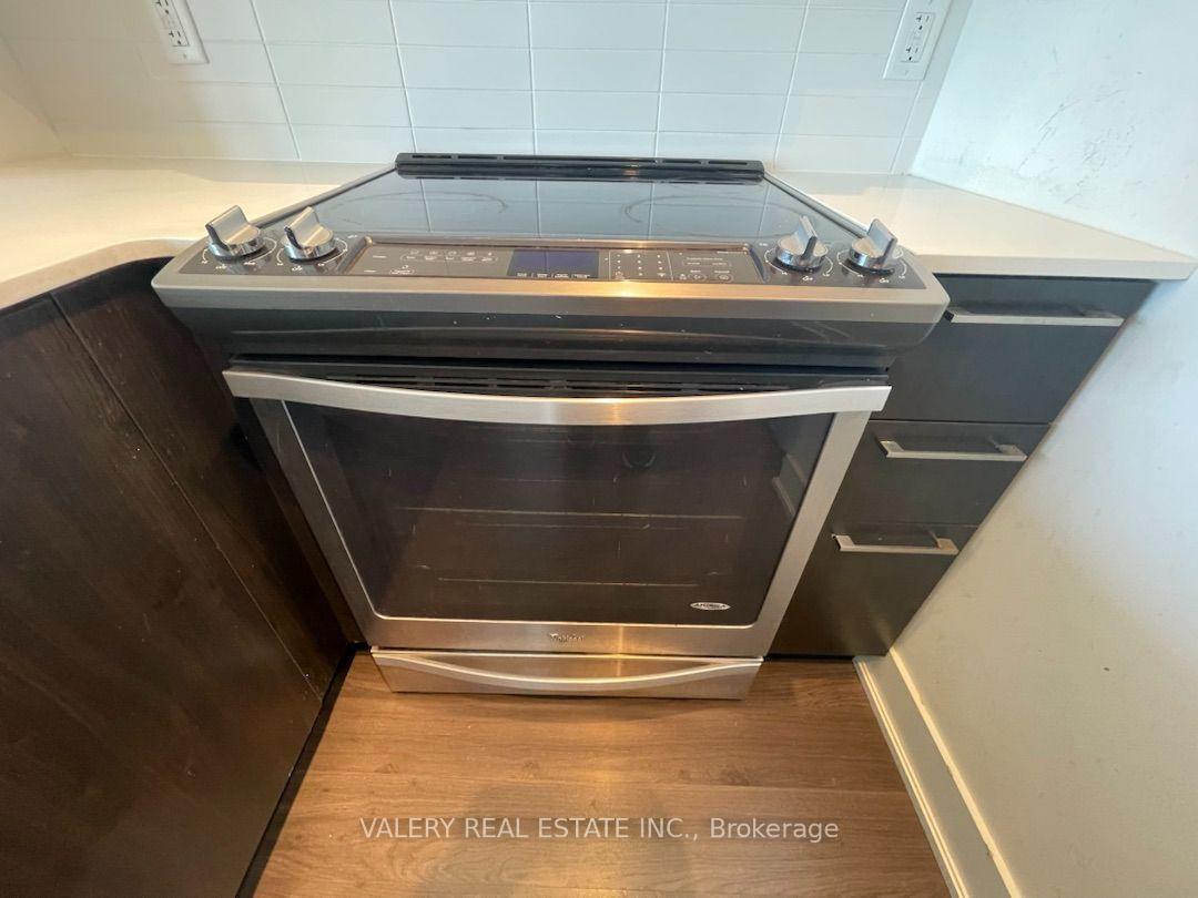 Photo 16 of Unit 2807, 30 Roehampton Avenue, Toronto, Mount Pleasant East — HOMEH