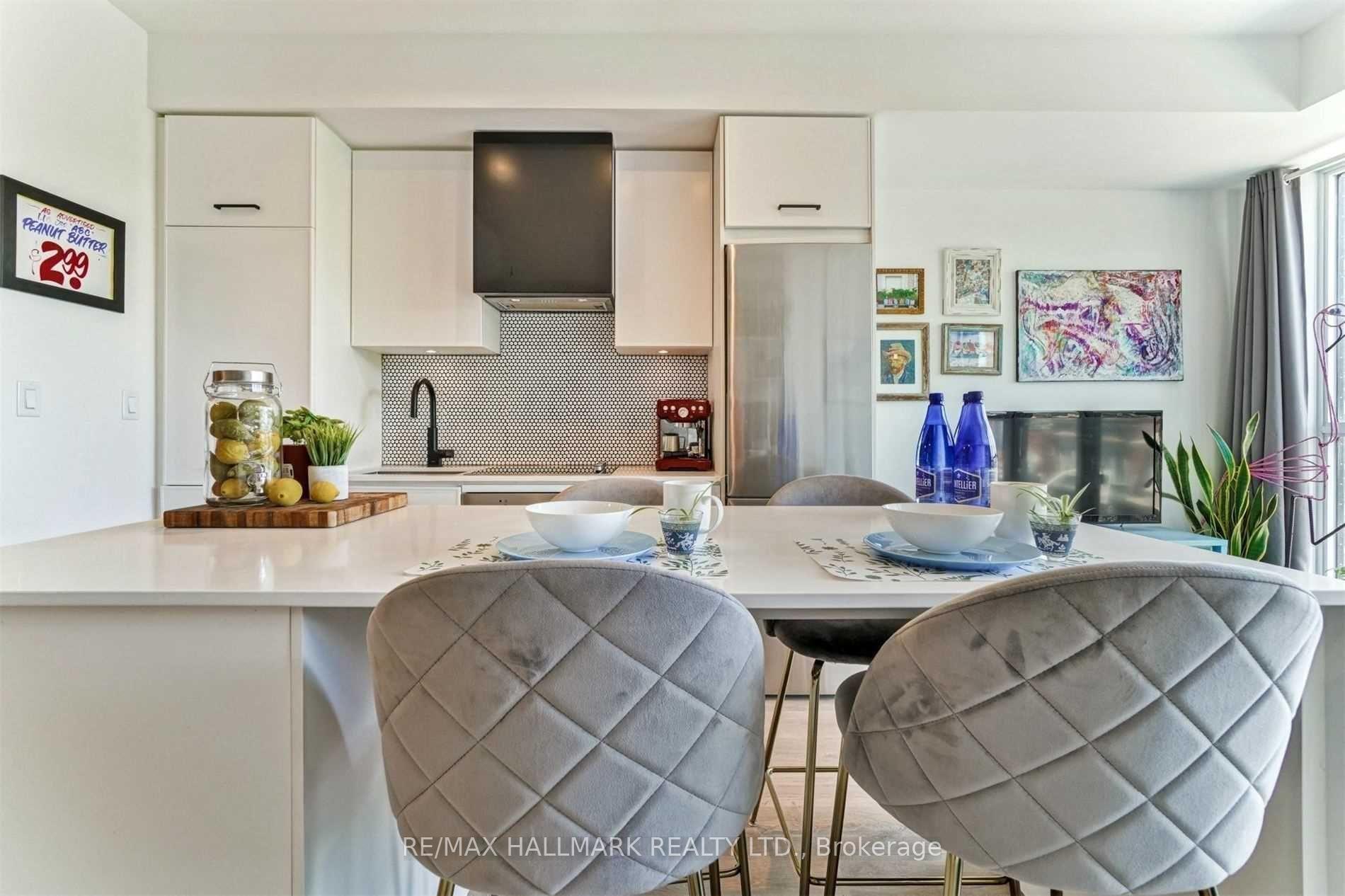 Photo 2 of Unit 307, 899 Queen Street E, Toronto, South Riverdale — HOMEH