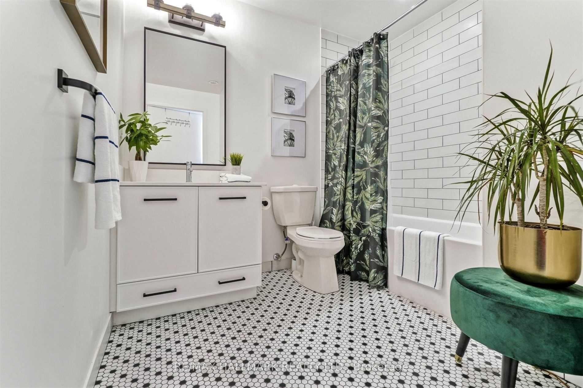 Photo 7 of Unit 307, 899 Queen Street E, Toronto, South Riverdale — HOMEH