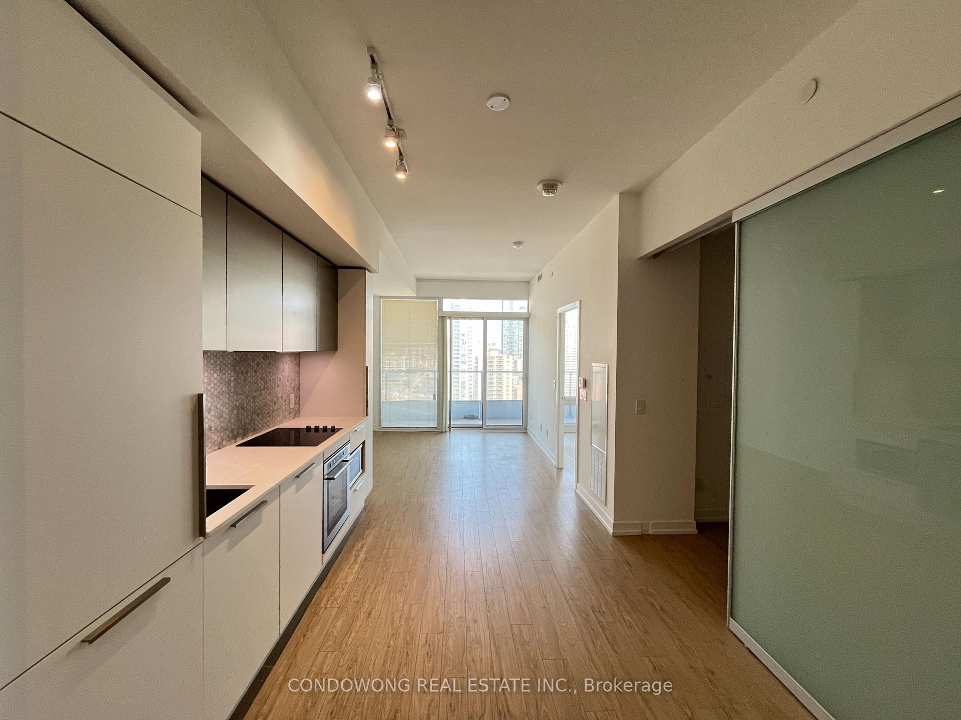 Front of Unit 2211, 85 Wood Street