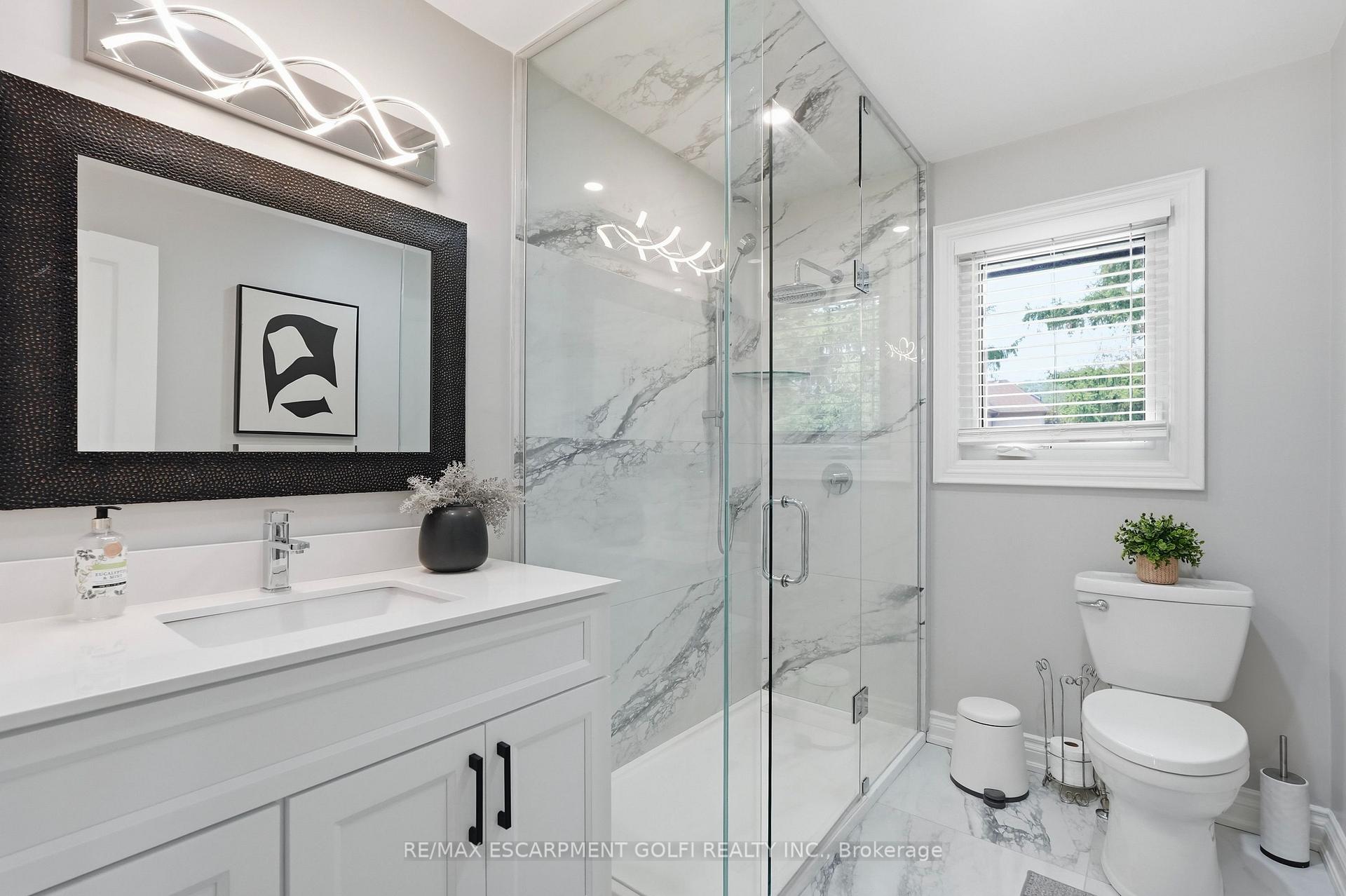 Photo 26 of 332 Woodworth Drive W, Hamilton, Ancaster — HOMEH