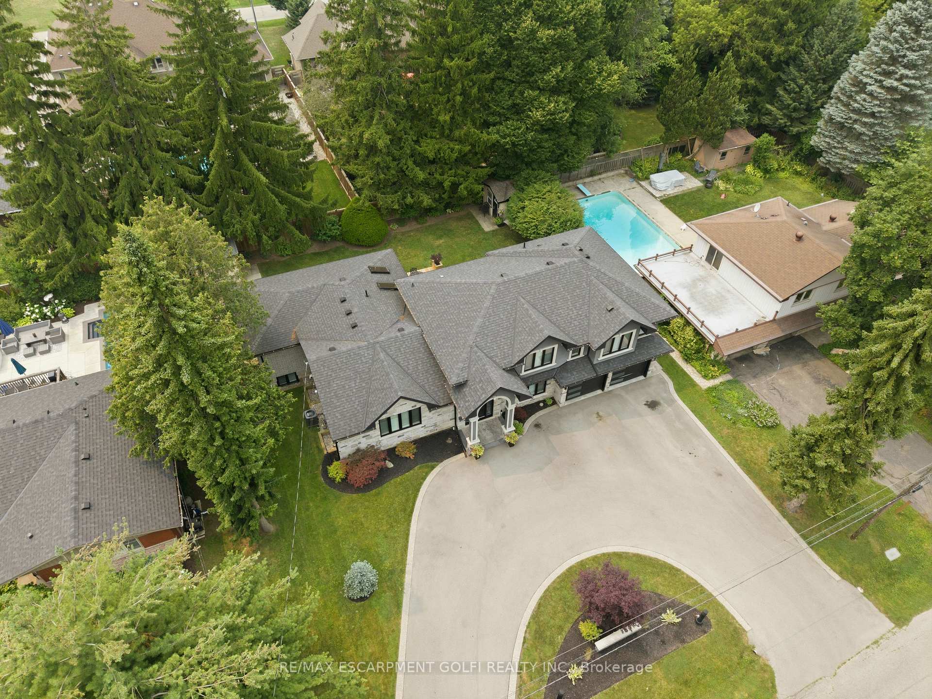Photo 42 of 332 Woodworth Drive W, Hamilton, Ancaster — HOMEH