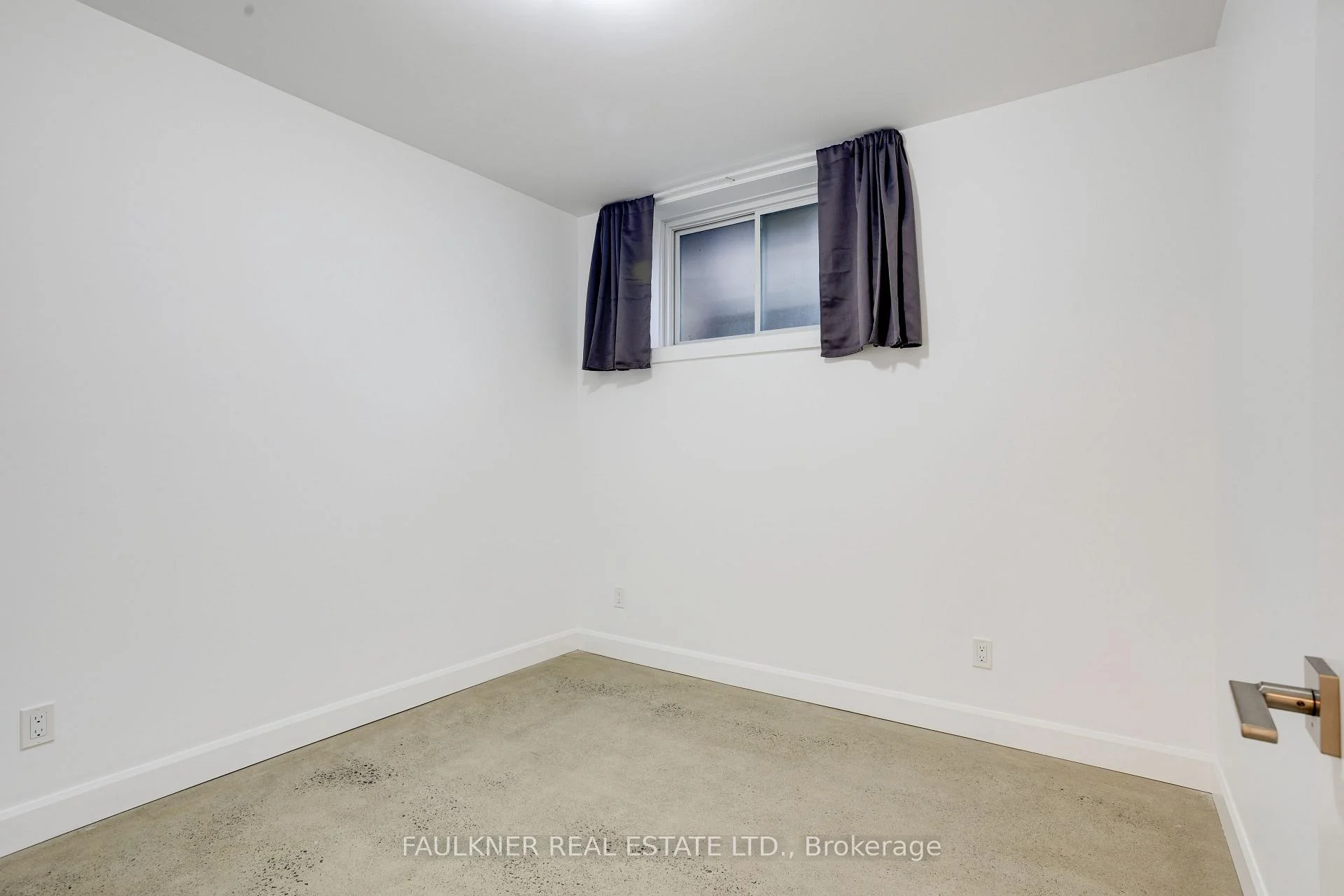 Photo 22 of Unit B, 143 Columbus Avenue, Ottawa, Overbrook/Castle Heights — HOMEH