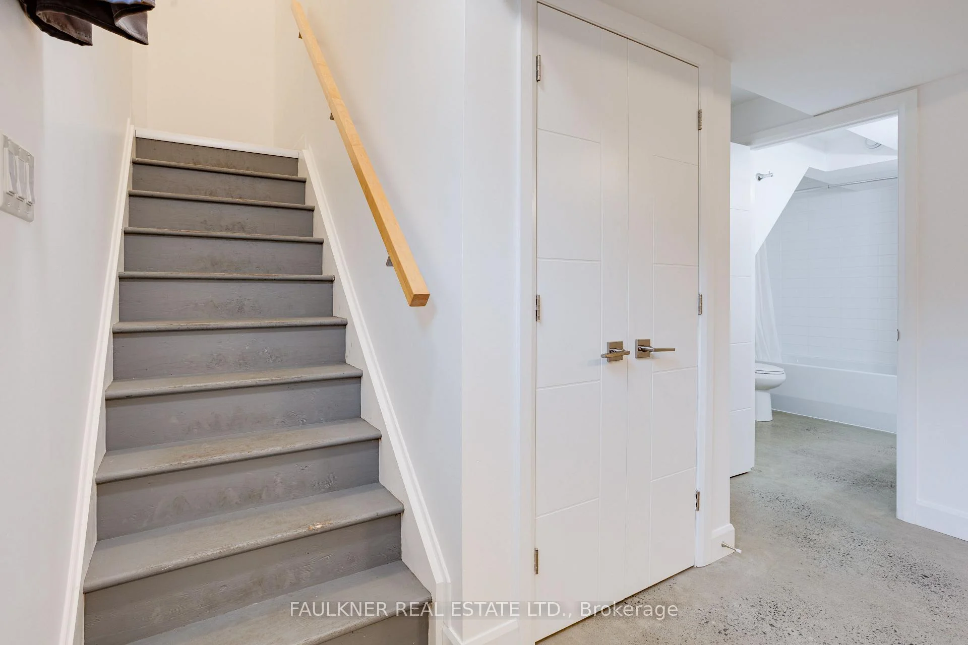 Photo 25 of Unit B, 143 Columbus Avenue, Ottawa, Overbrook/Castle Heights — HOMEH