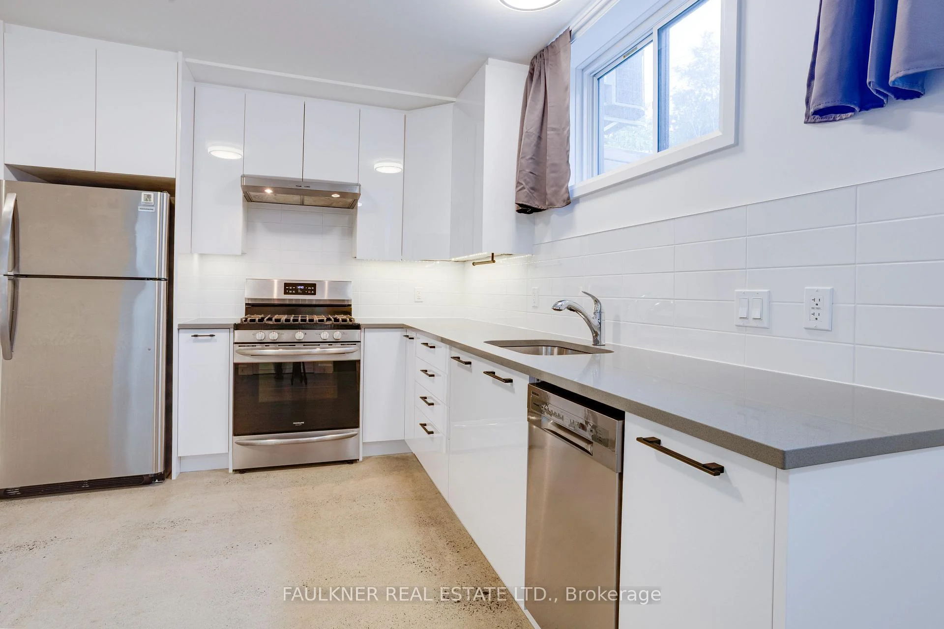 Photo 26 of Unit B, 143 Columbus Avenue, Ottawa, Overbrook/Castle Heights — HOMEH