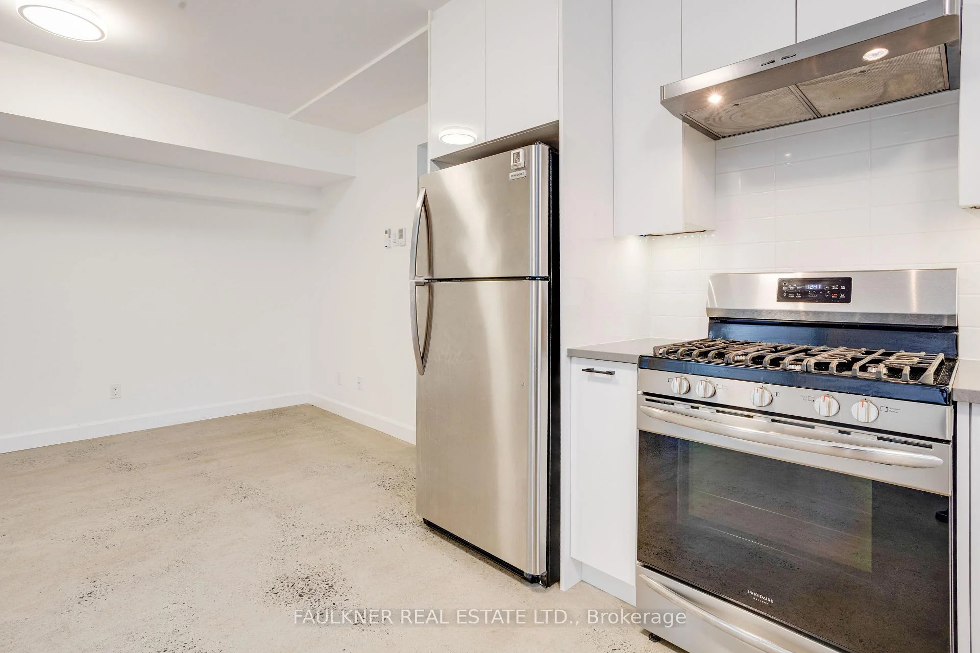 Photo 27 of Unit B, 143 Columbus Avenue, Ottawa, Overbrook/Castle Heights — HOMEH
