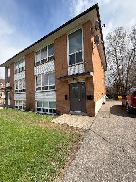 Photo 1 of 9 Ellen Street, Mississauga, Streetsville — HOMEH