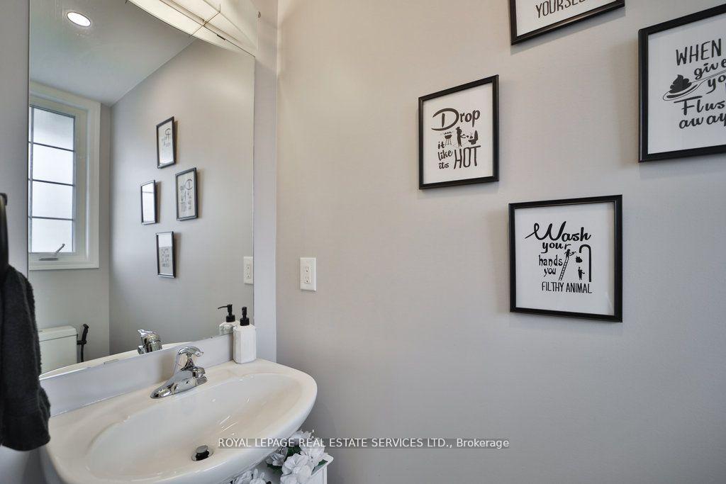 Photo 8 of 15 Mcallistar Drive, Hamilton, Binbrook — HOMEH