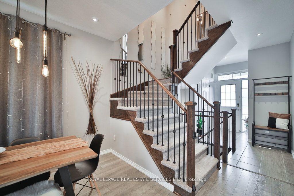 Photo 9 of 15 Mcallistar Drive, Hamilton, Binbrook — HOMEH