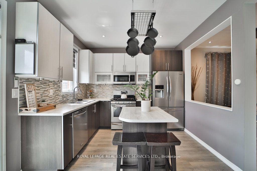 Photo 11 of 15 Mcallistar Drive, Hamilton, Binbrook — HOMEH