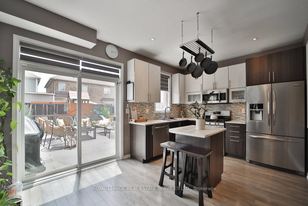 Photo 14 of 15 Mcallistar Drive, Hamilton, Binbrook — HOMEH