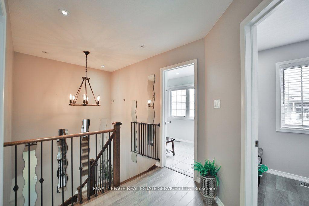 Photo 19 of 15 Mcallistar Drive, Hamilton, Binbrook — HOMEH