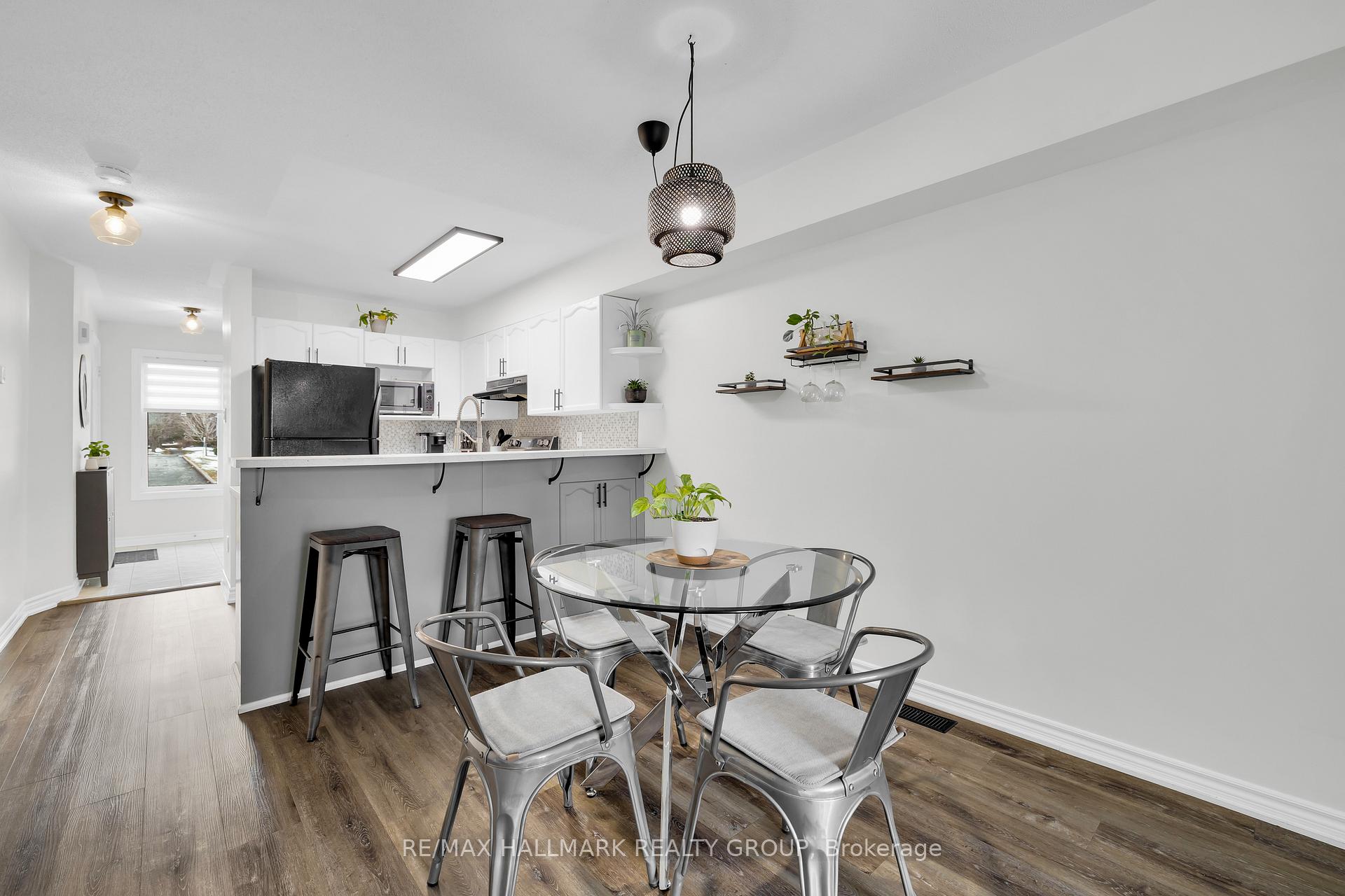 Photo 7 of 1344 Guthrie Street, Ottawa, Leslie Park — HOMEH