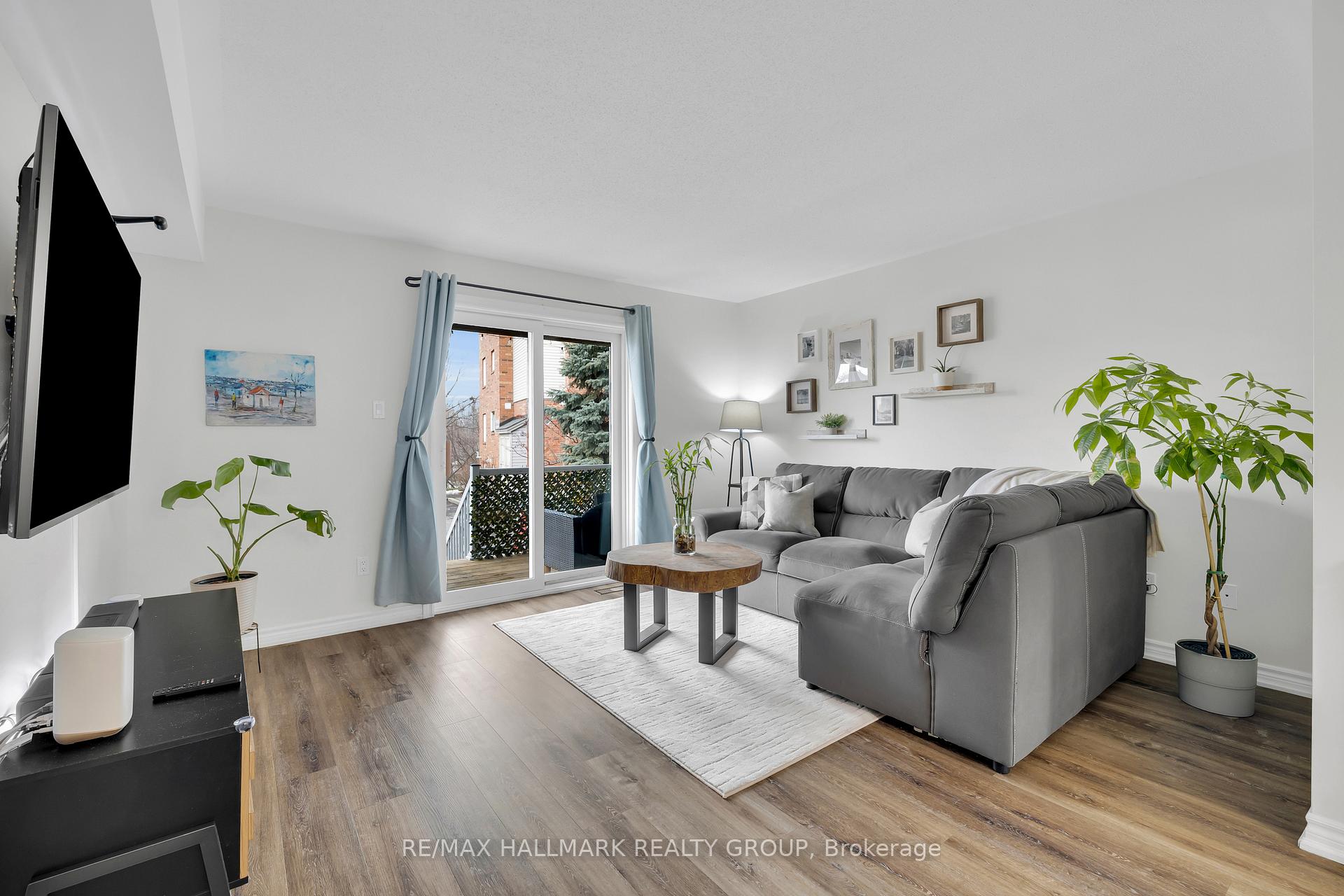 Photo 12 of 1344 Guthrie Street, Ottawa, Leslie Park — HOMEH