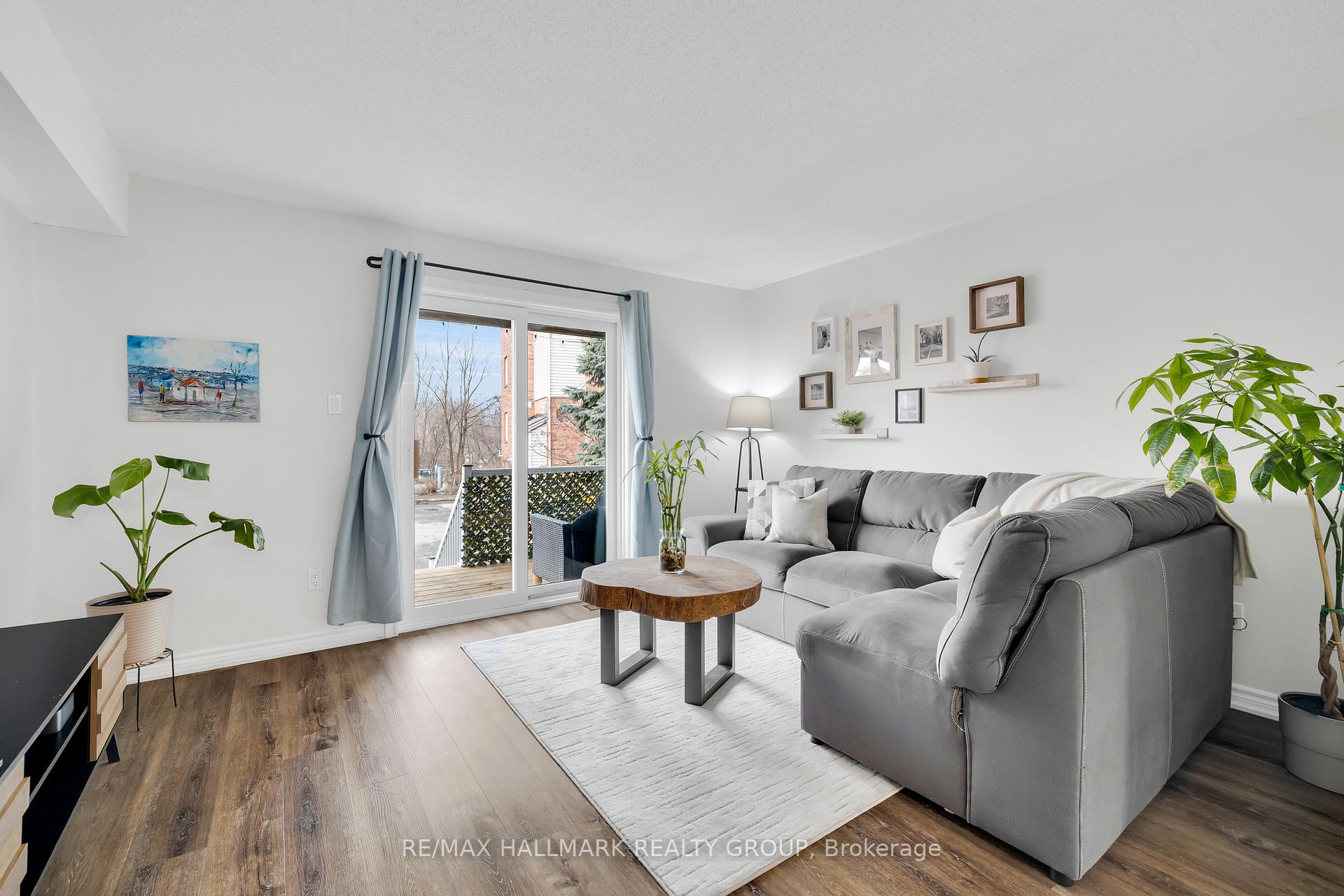 Photo 13 of 1344 Guthrie Street, Ottawa, Leslie Park — HOMEH