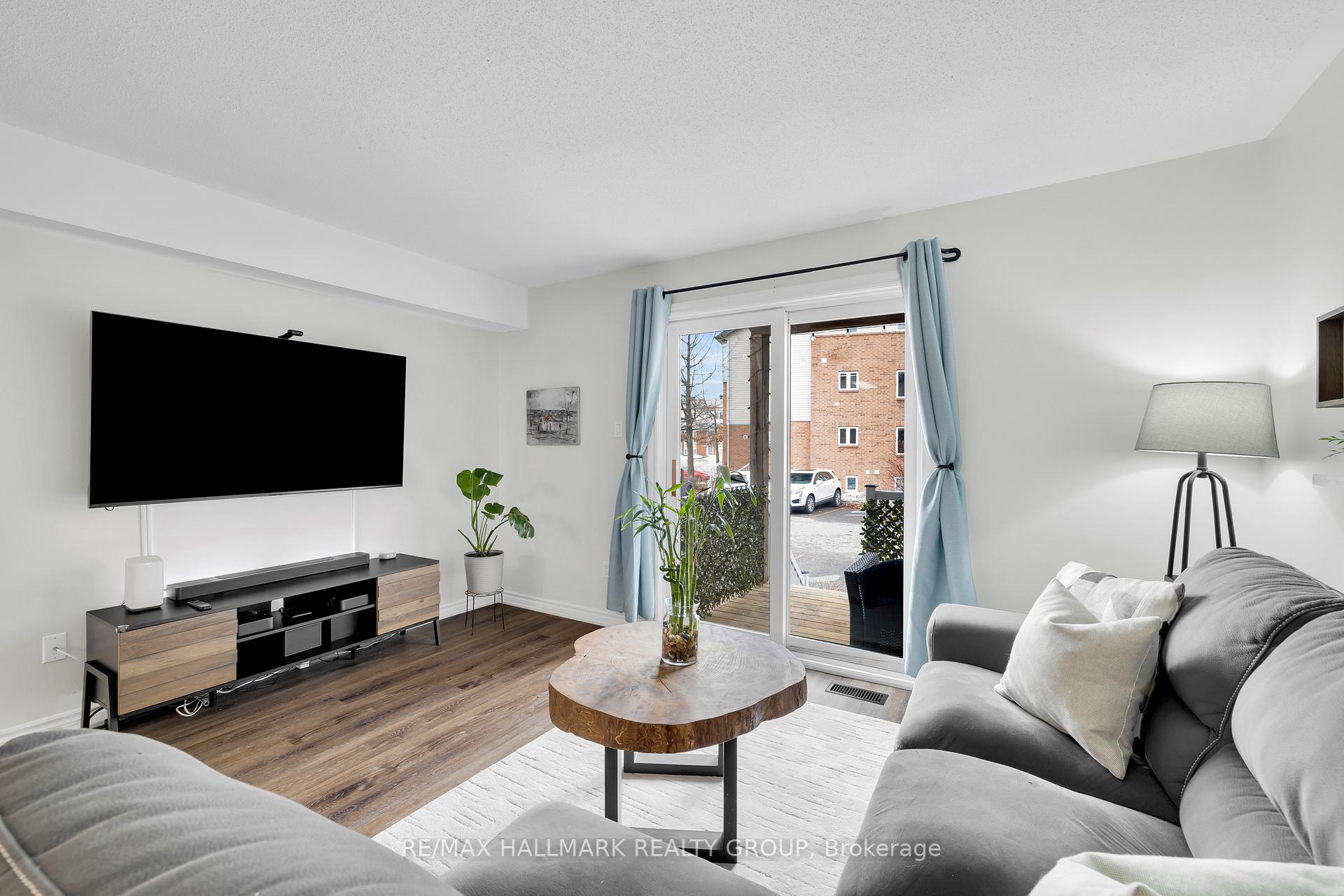 Photo 15 of 1344 Guthrie Street, Ottawa, Leslie Park — HOMEH