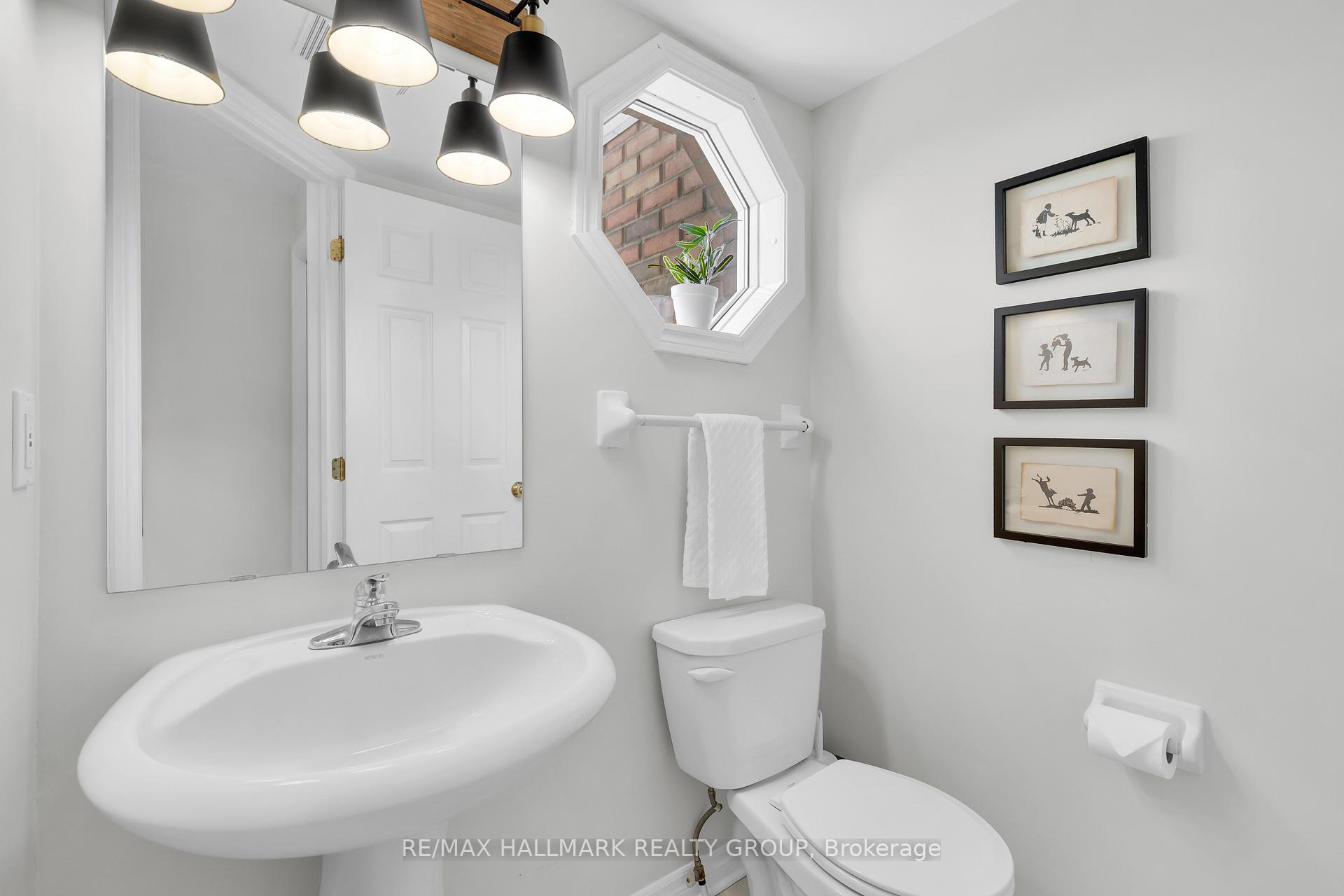 Photo 17 of 1344 Guthrie Street, Ottawa, Leslie Park — HOMEH